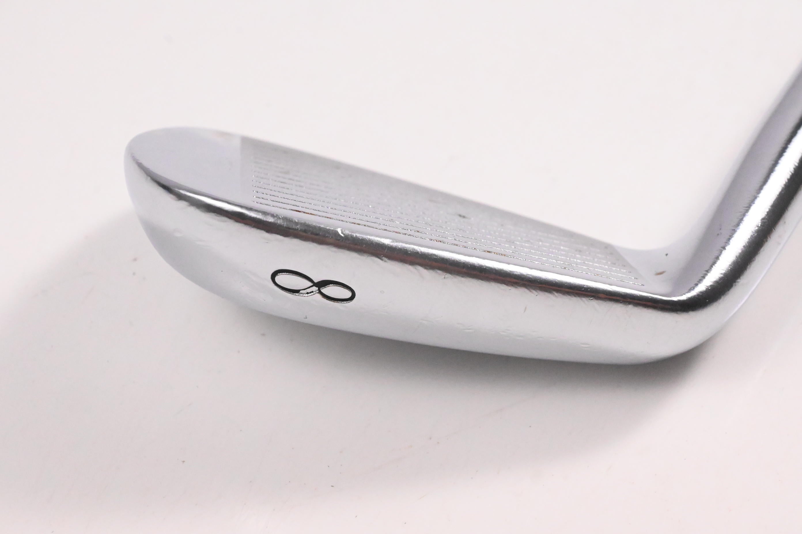 Mizuno MP-64 #8 Iron / Stiff Flex Dynamic Gold S300 Shaft