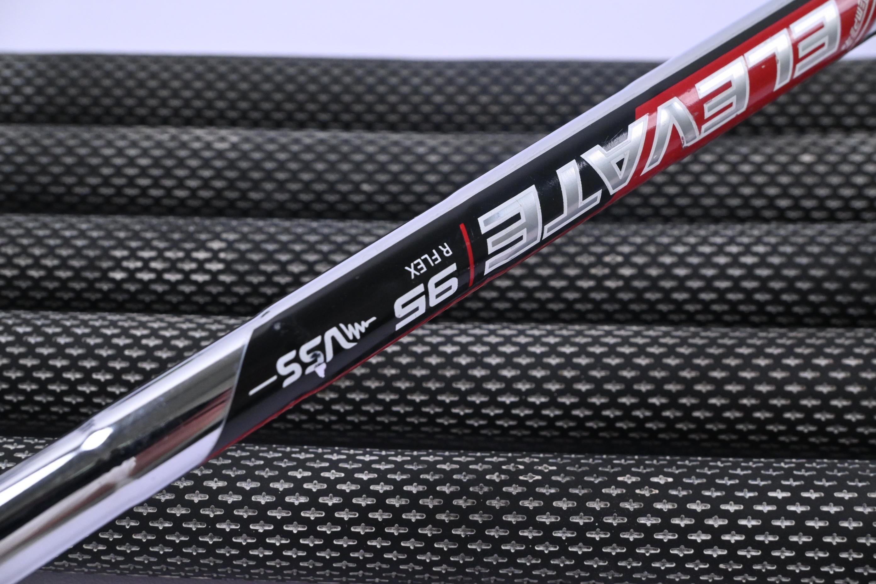 Ping i230 Irons / 6-PW+GW / Red Dot / Regular Flex Elevate 95 Shafts