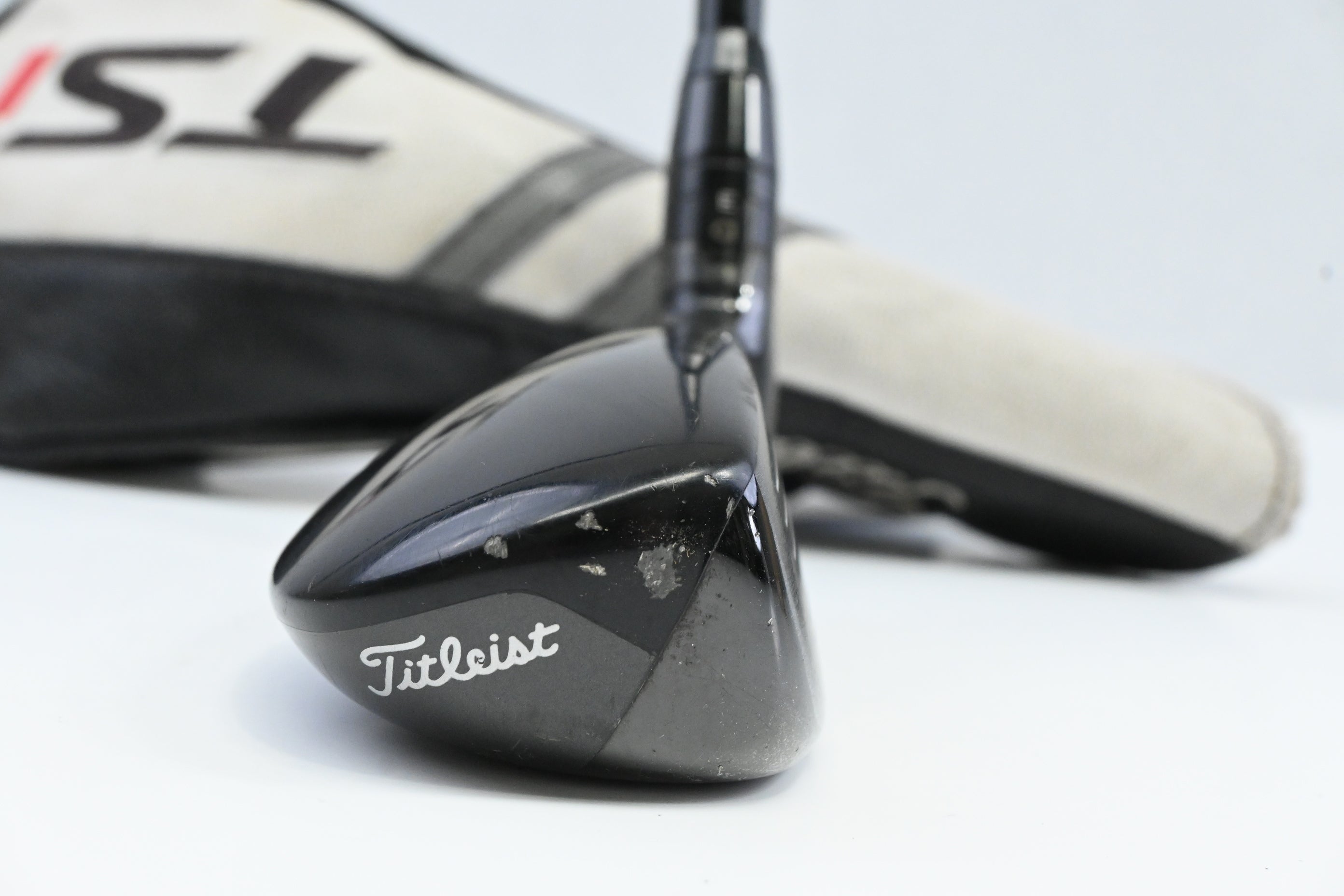 Titleist TSi3 #2 Hybrid / 18 Degree / Stiff Flex HZRDUS Smoke Black RDX 80 Shaft