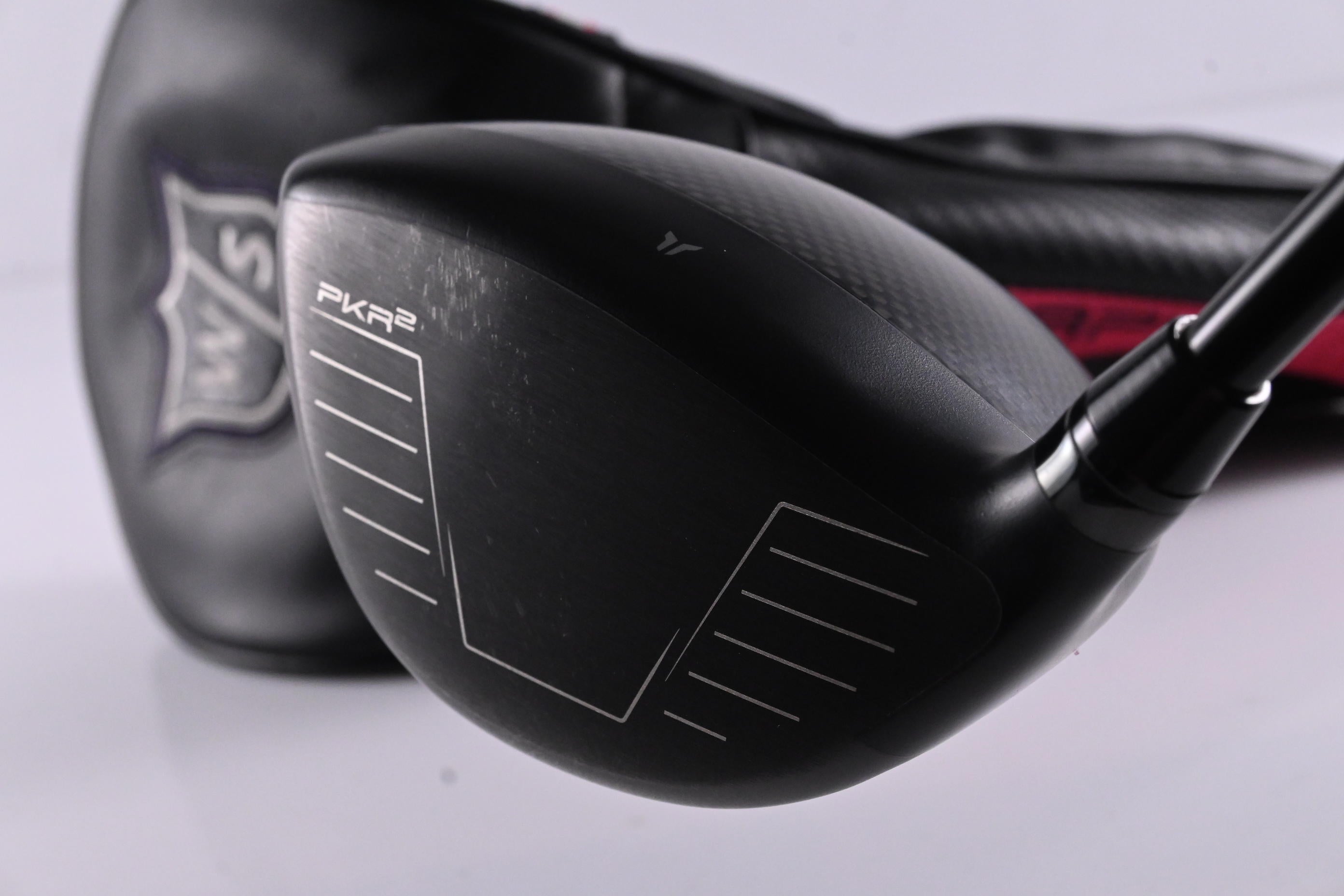 Wilson Dynapower Carbon 2023 Driver / 10.5 Degree / Regular Flex HZRDUS Smoke