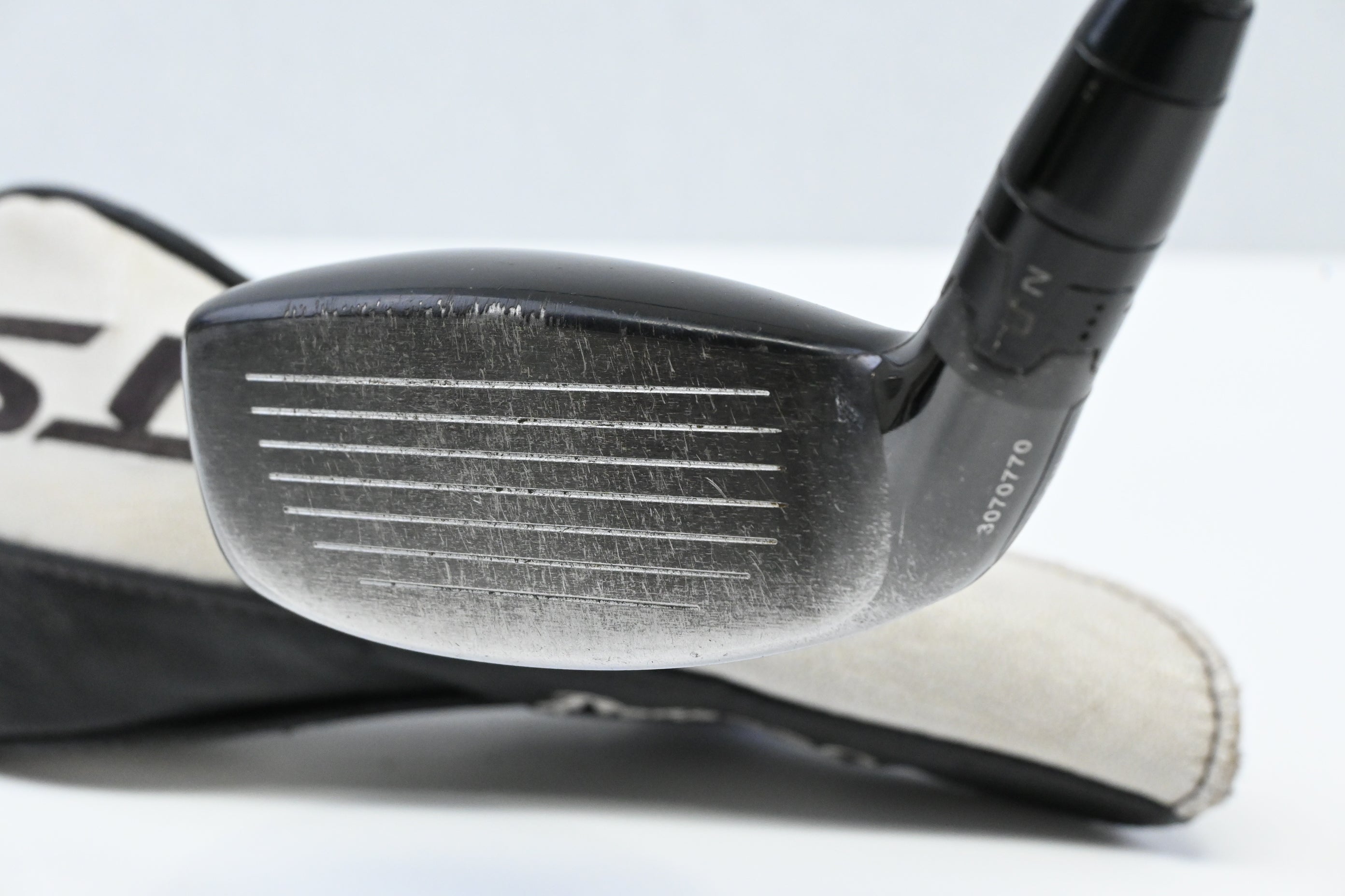 Titleist TSi3 #2 Hybrid / 18 Degree / Stiff Flex HZRDUS Smoke Black RDX 80 Shaft