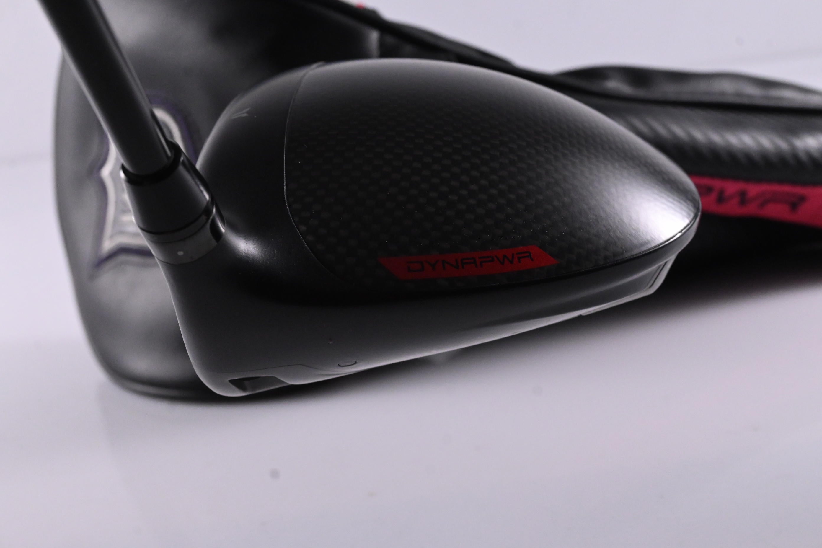 Wilson Dynapower Carbon 2023 Driver / 10.5 Degree / Regular Flex HZRDUS Smoke