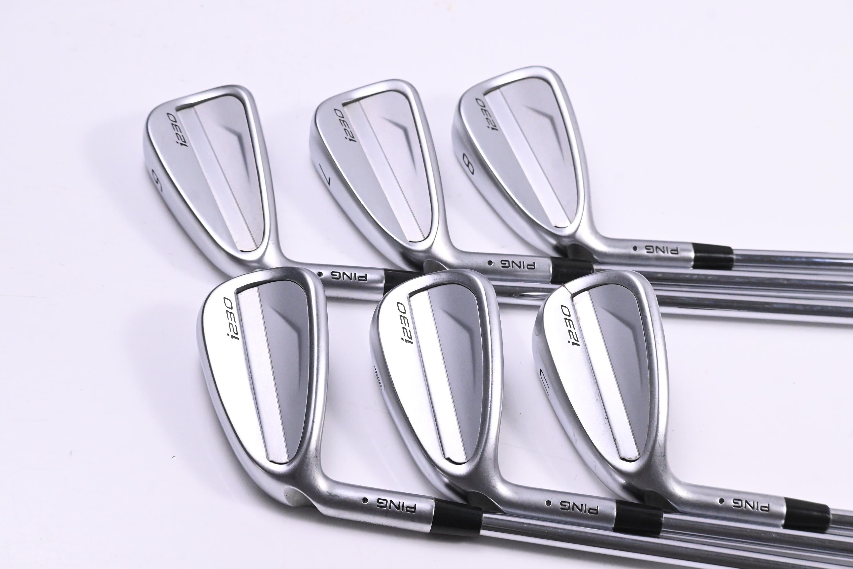 Ping i230 Irons / 6-PW+GW / Black Dot / Regular Flex Ping AWT 2.0 Shafts