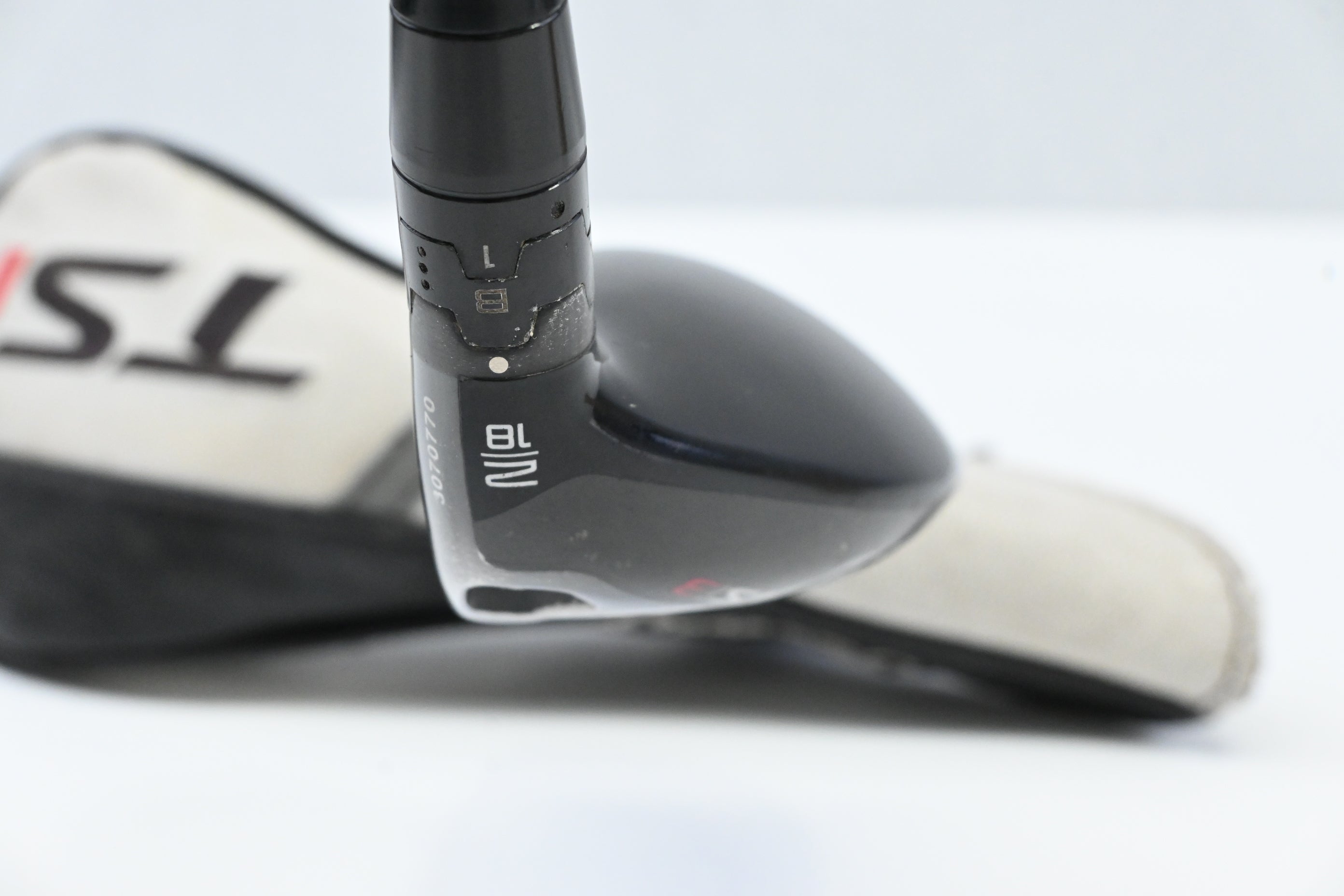 Titleist TSi3 #2 Hybrid / 18 Degree / Stiff Flex HZRDUS Smoke Black RDX 80 Shaft