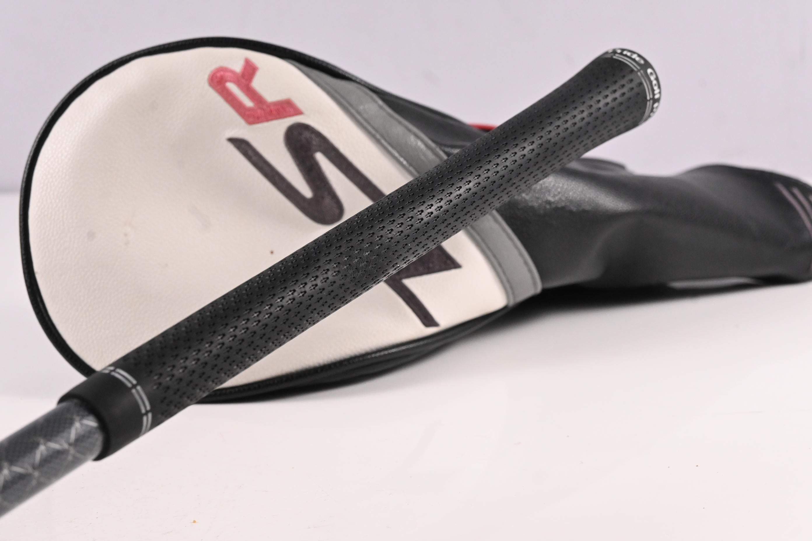Titleist TSR2 Driver / 9 Degree / Stiff Flex Tensei AV Blue 55 Shaft w/ SFW