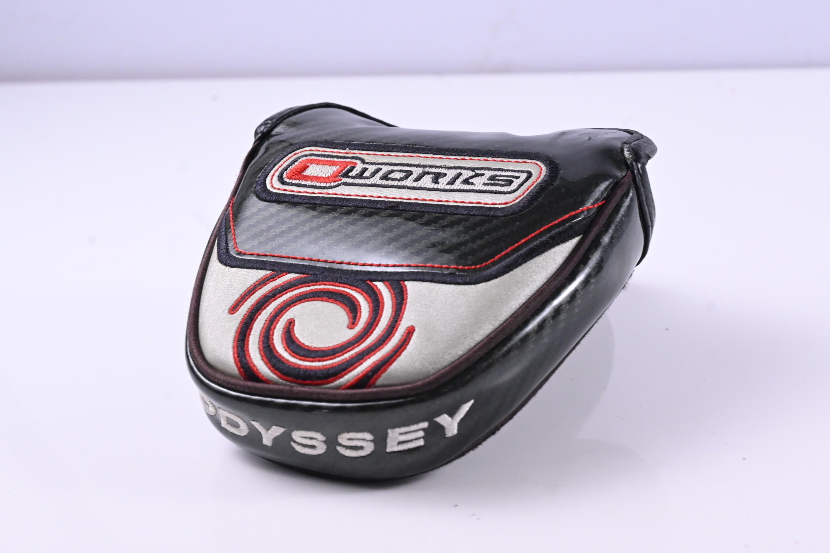 Odyssey O-Works Black V-Line Fang Putter / 34 Inch
