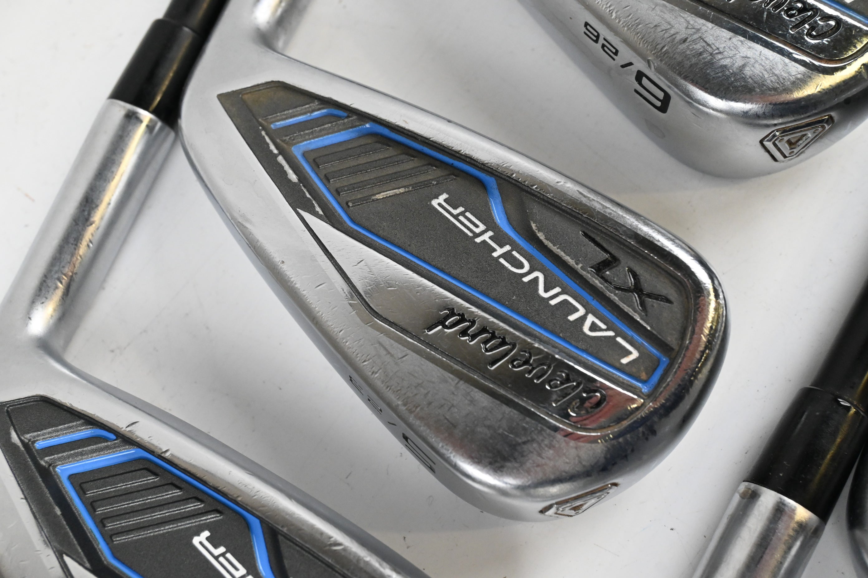 Cleveland Launcher XL Irons / 4-PW+GW / Regular Flex Catalyst 60 Shafts