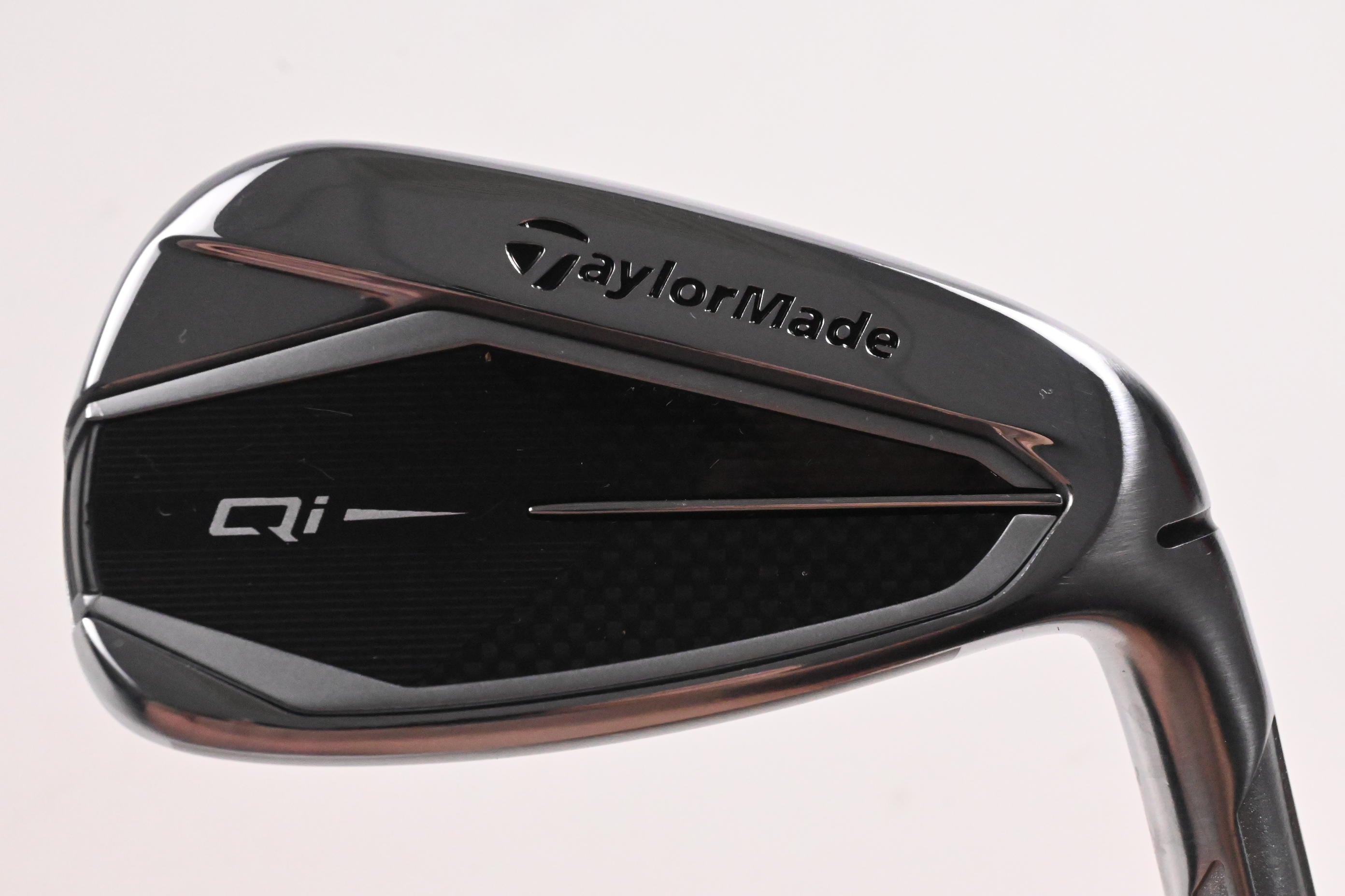 Taylormade Qi #8 Iron / Senior Flex Fujikura Ventus TR Blue 5 Shaft