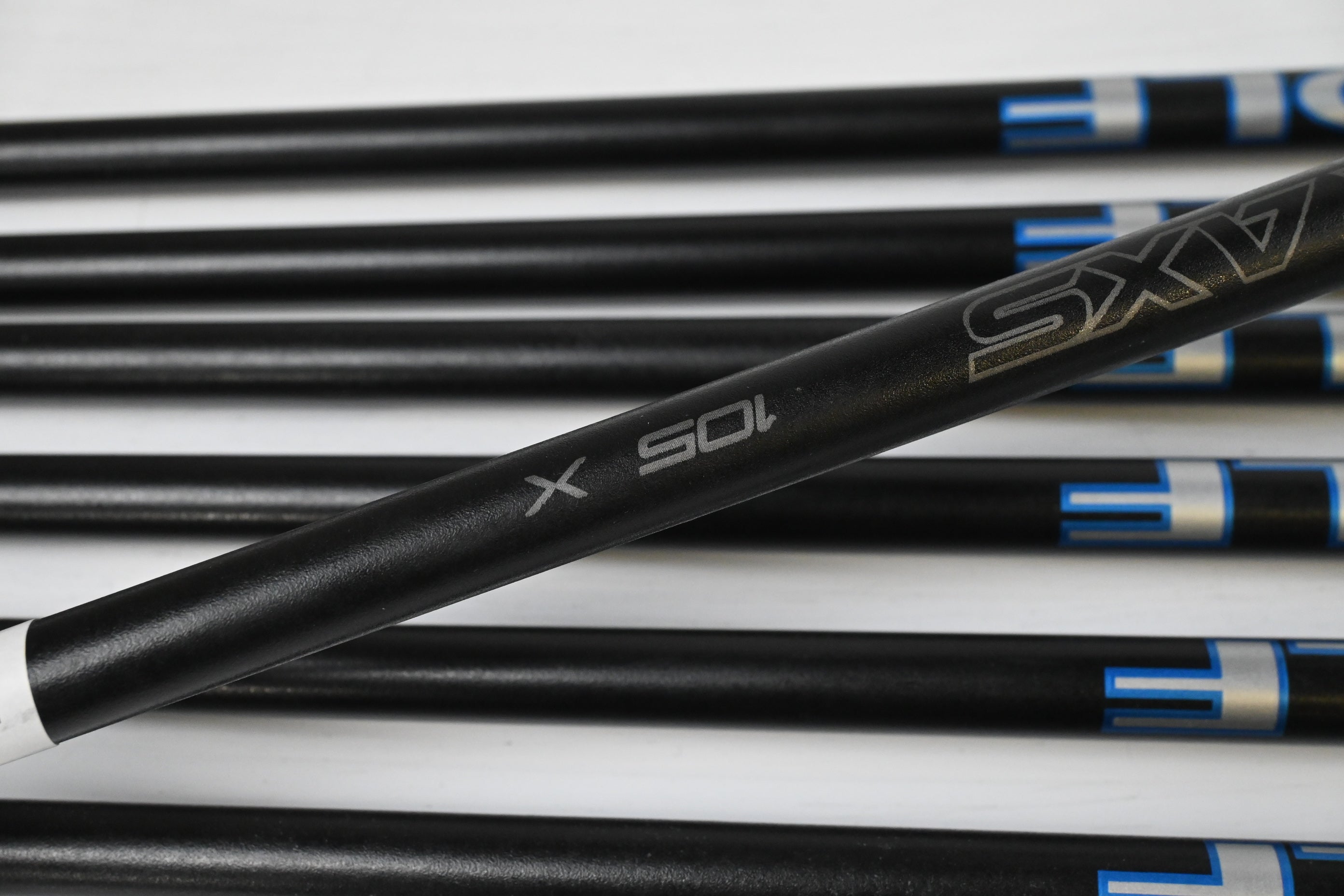 Sub 70 699 Irons / 4-PW / X-Flex LA Golf Tour AXS 105 Shafts