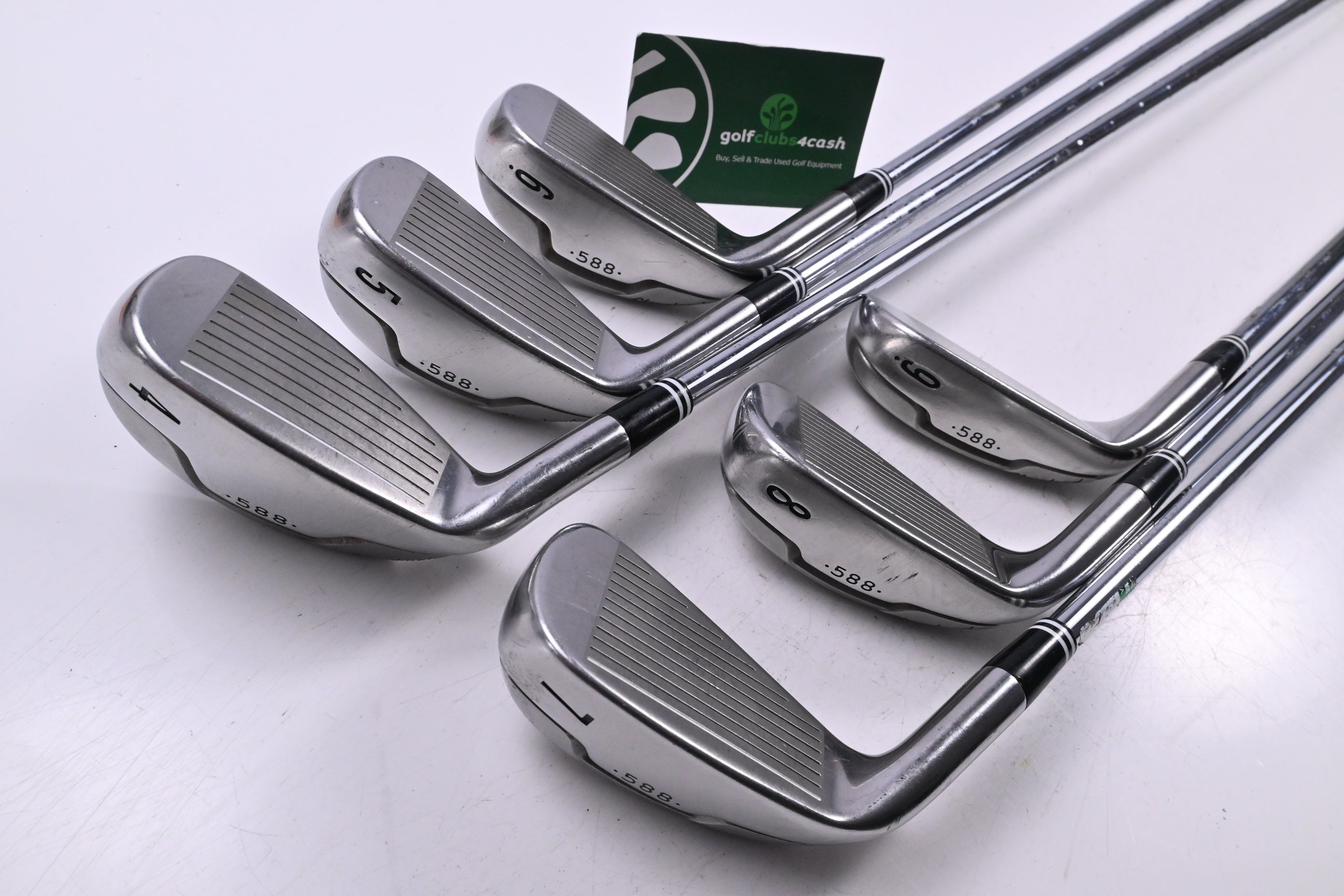Cleveland 588 Altitude Irons / 4-9i / Regular Flex Cleveland Traction 85 Shafts