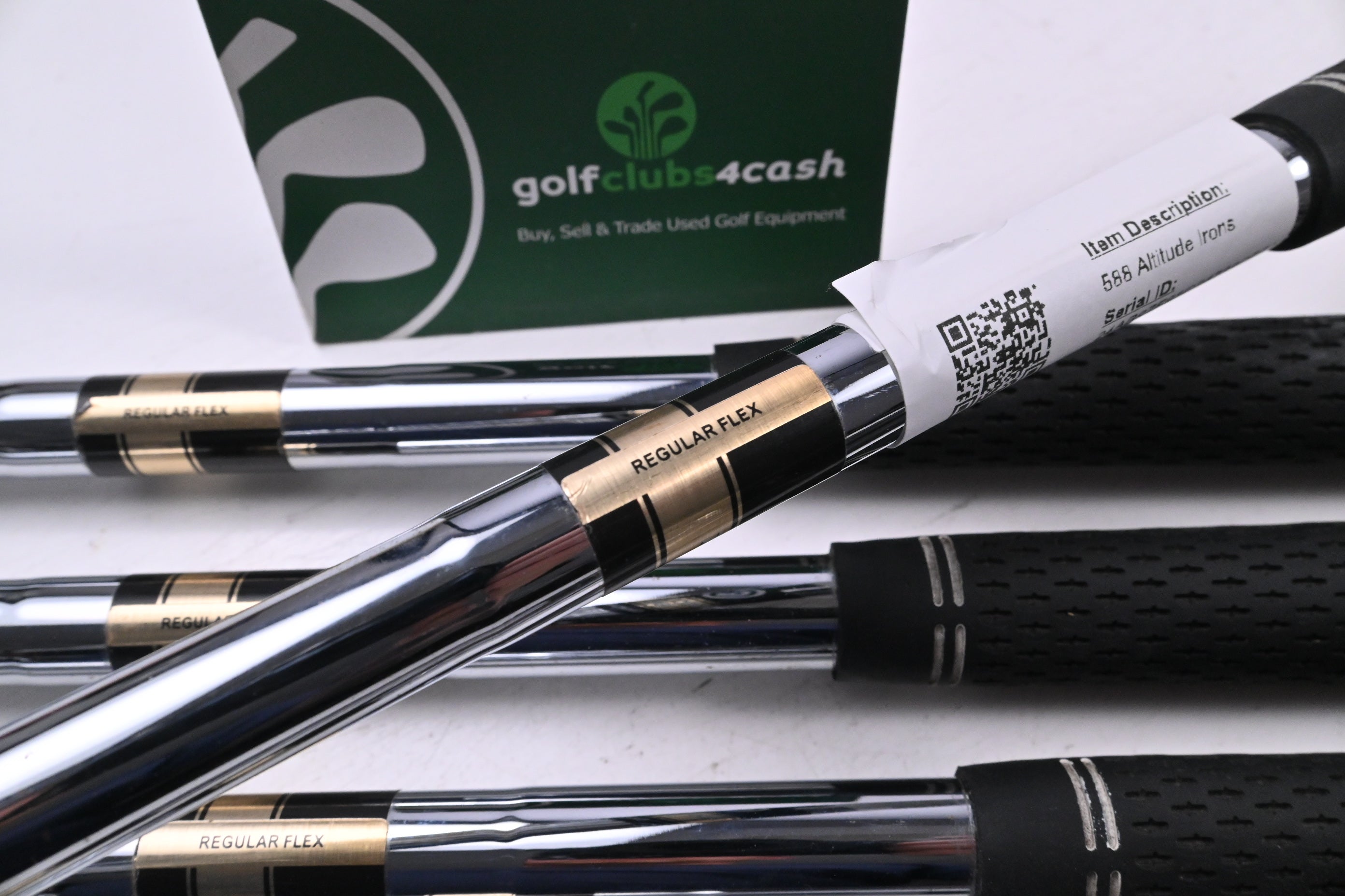 Cleveland 588 Altitude Irons / 4-9i / Regular Flex Cleveland Traction 85 Shafts