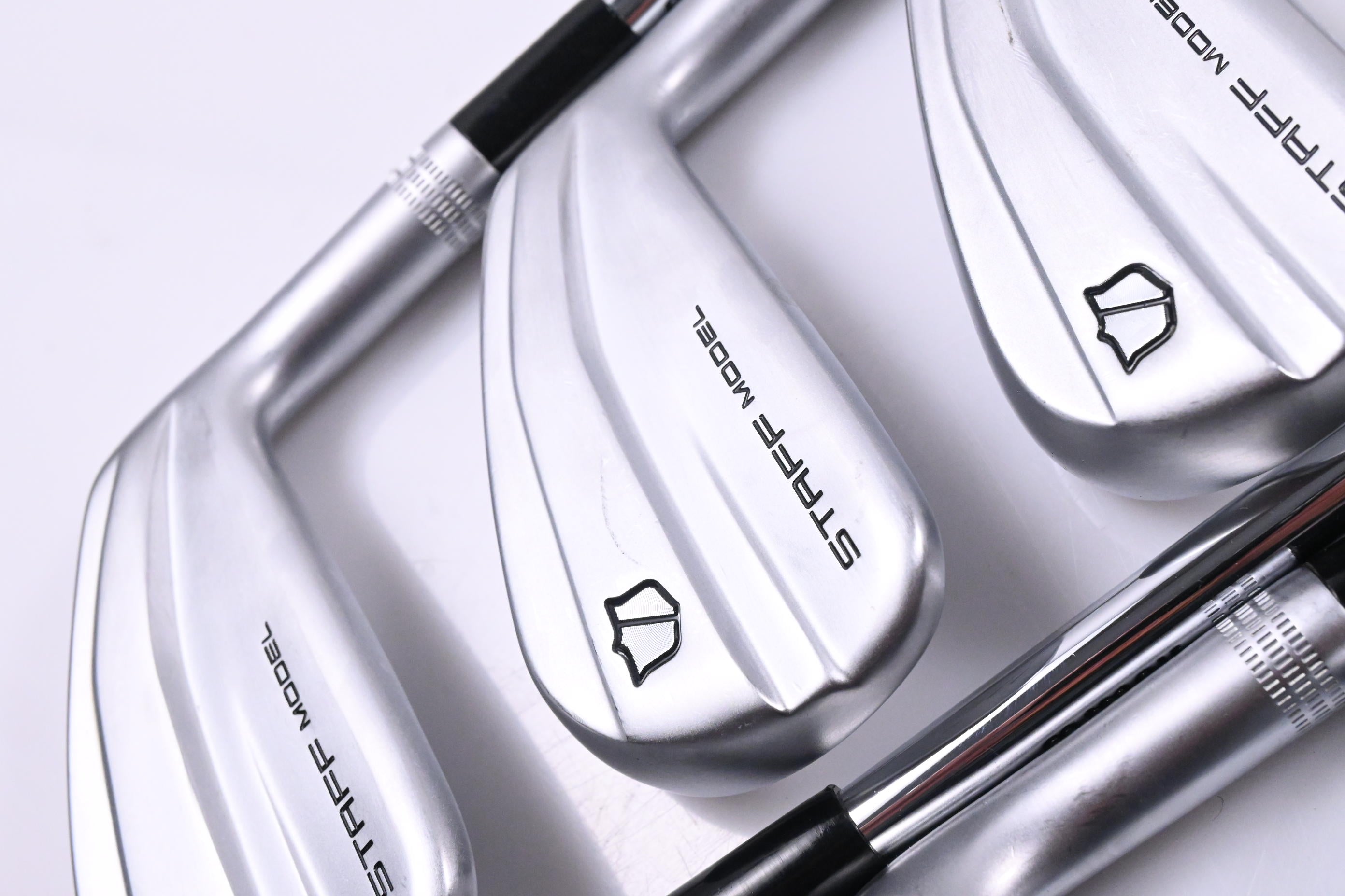Wilson Staff Model XB Irons / 5-PW / Regular Flex N.S.Pro Modus³ Tour 110