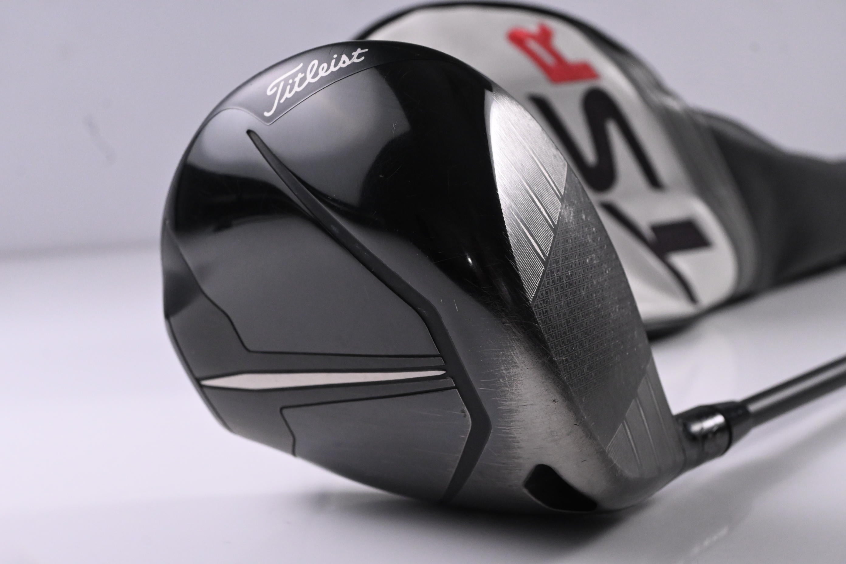 Titleist TSR2 Driver / 10 Degree / Regular Flex HZRDUS CB Red 50 Shaft