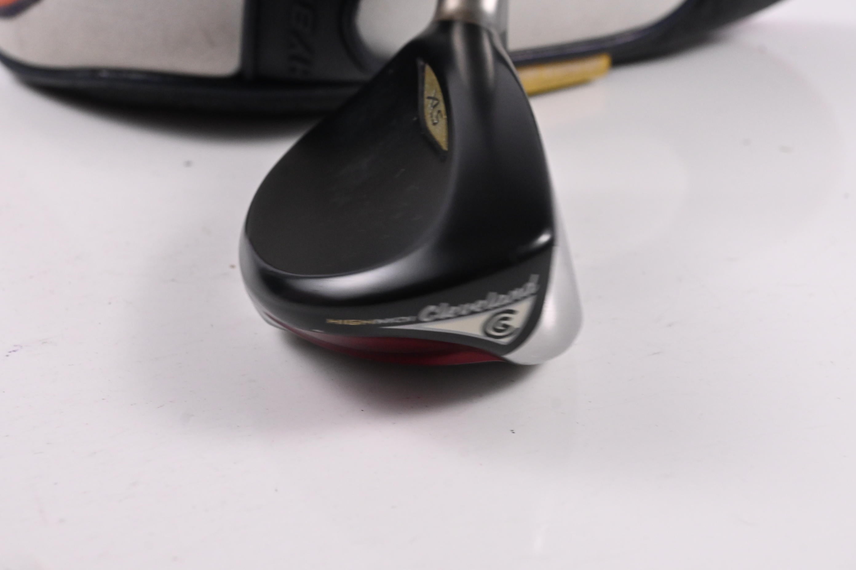 Cleveland HiBore XLS #1 Hybrid / 16 Degree / Stiff Flex Fujikura Red 85 Shaft