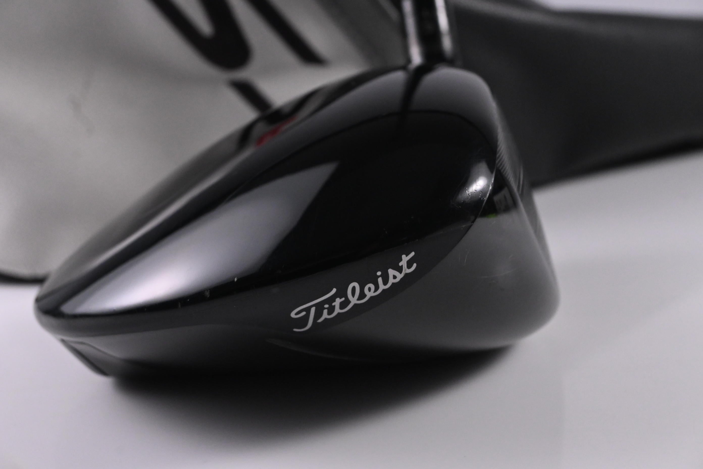 Titleist TSR2 Driver / 10 Degree / Regular Flex HZRDUS CB Red 50 Shaft