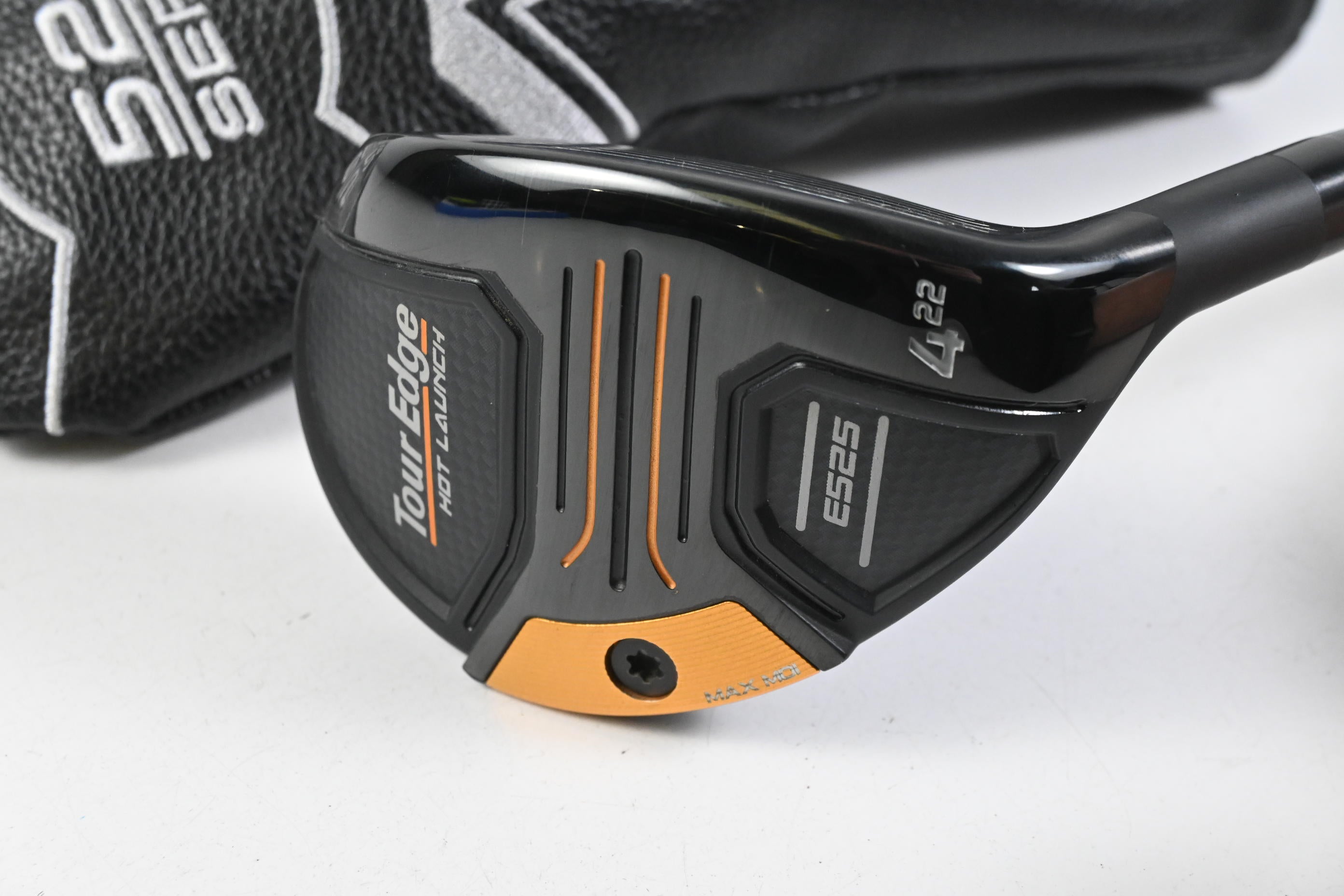 Tour Edge E525 #4 Hybrid / 22 Degree / Regular Flex UST Mamiya Helium 55