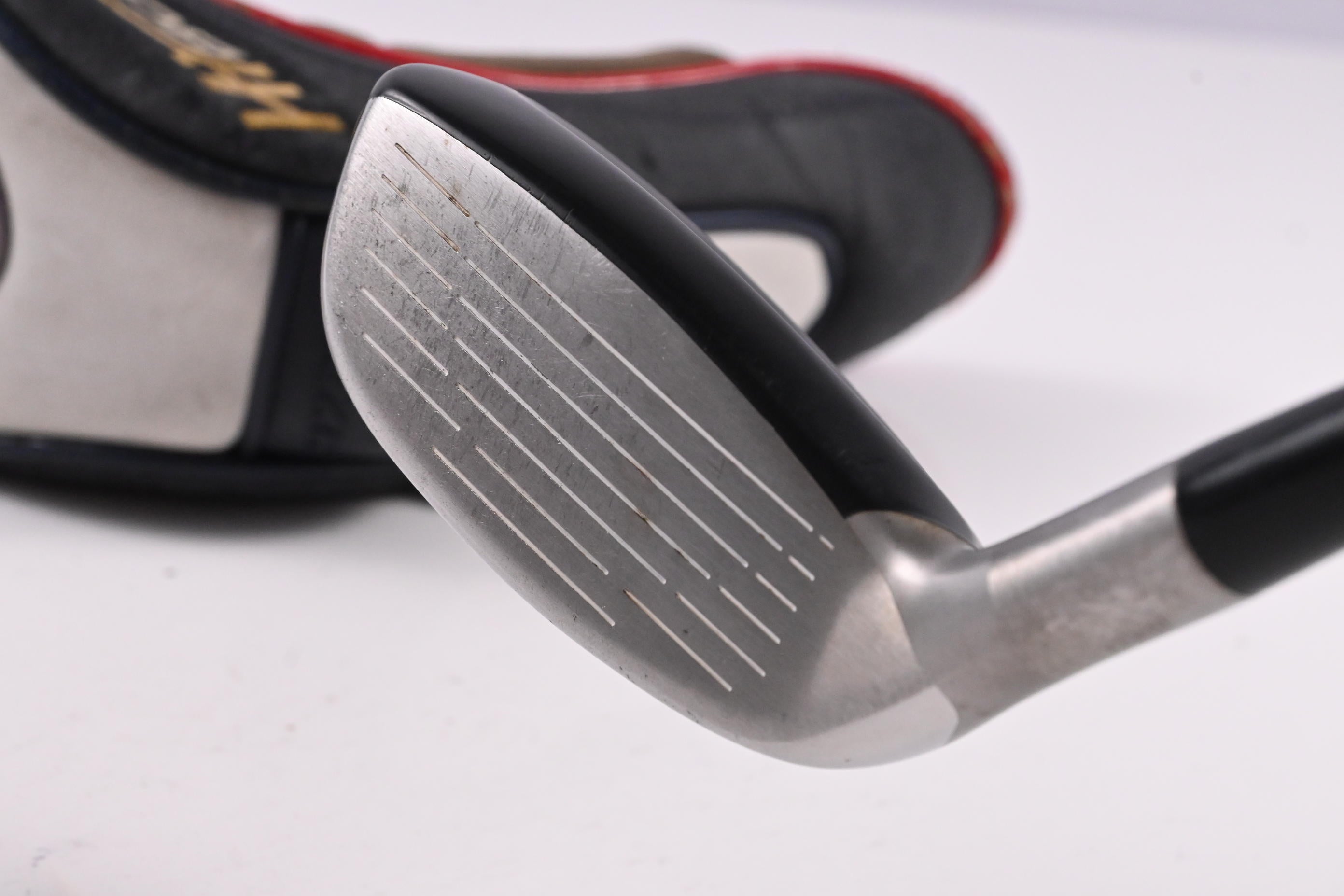 Cleveland HiBore XLS #1 Hybrid / 16 Degree / Stiff Flex Fujikura Red 85 Shaft