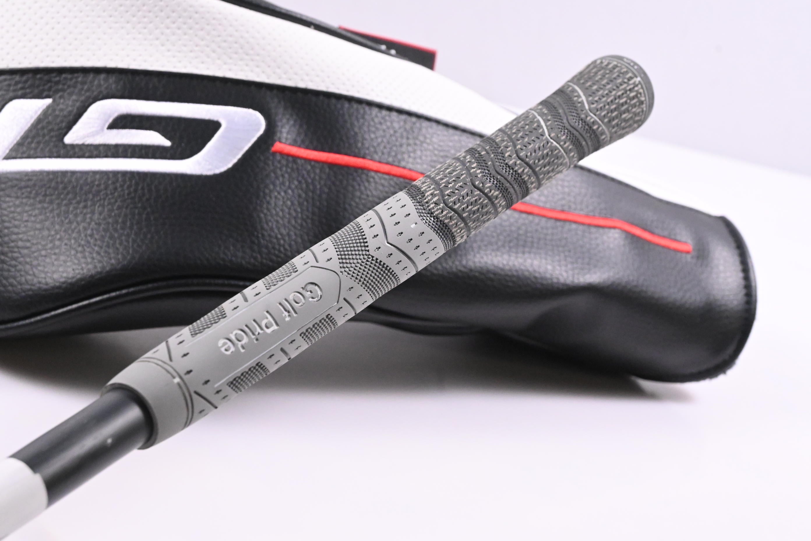 Titleist GT4 Driver / 9 Degree / Stiff Flex Hzrdus Smoke Black 70 Shaft