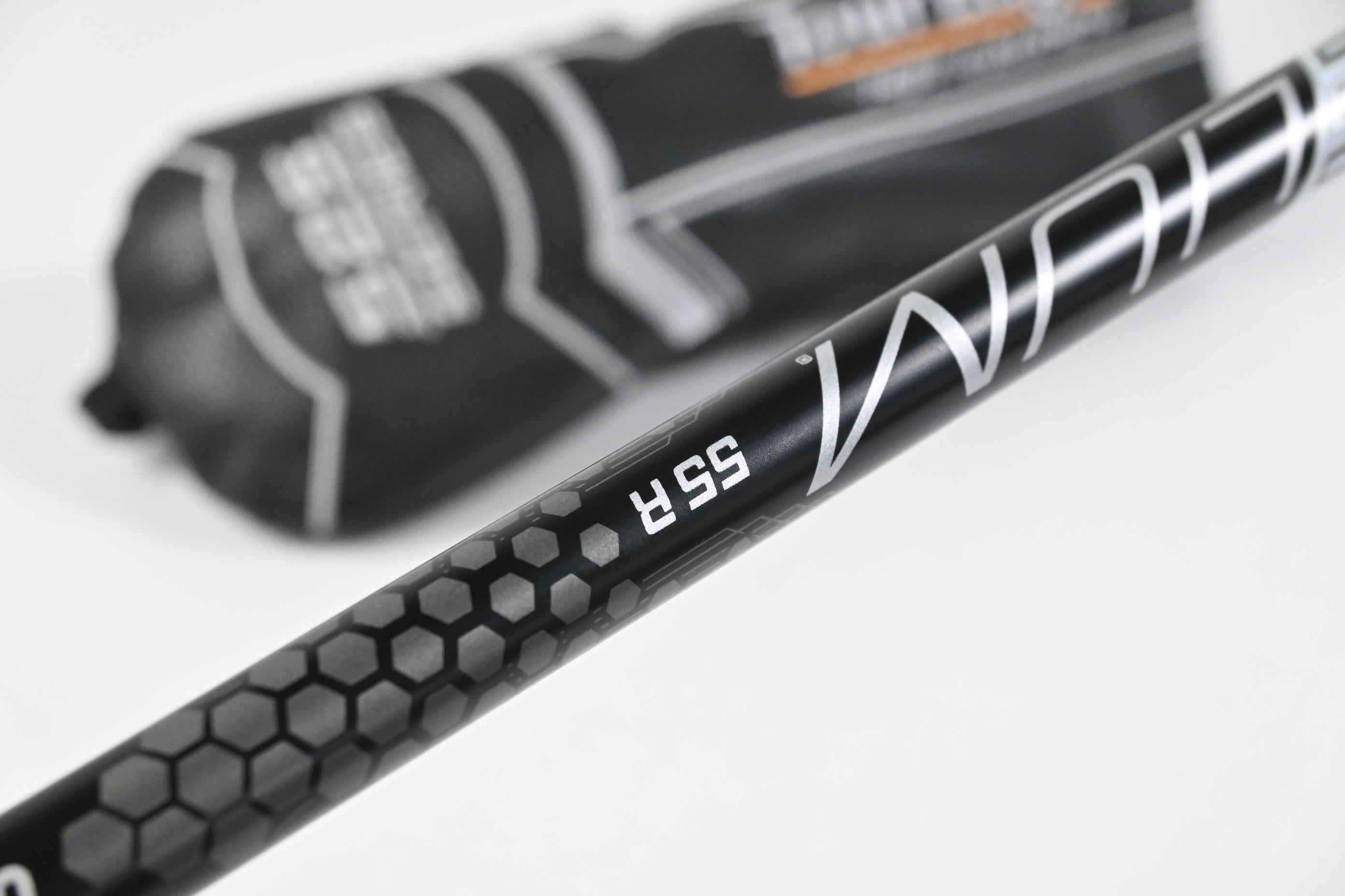 Tour Edge E525 #4 Hybrid / 22 Degree / Regular Flex UST Mamiya Helium 55