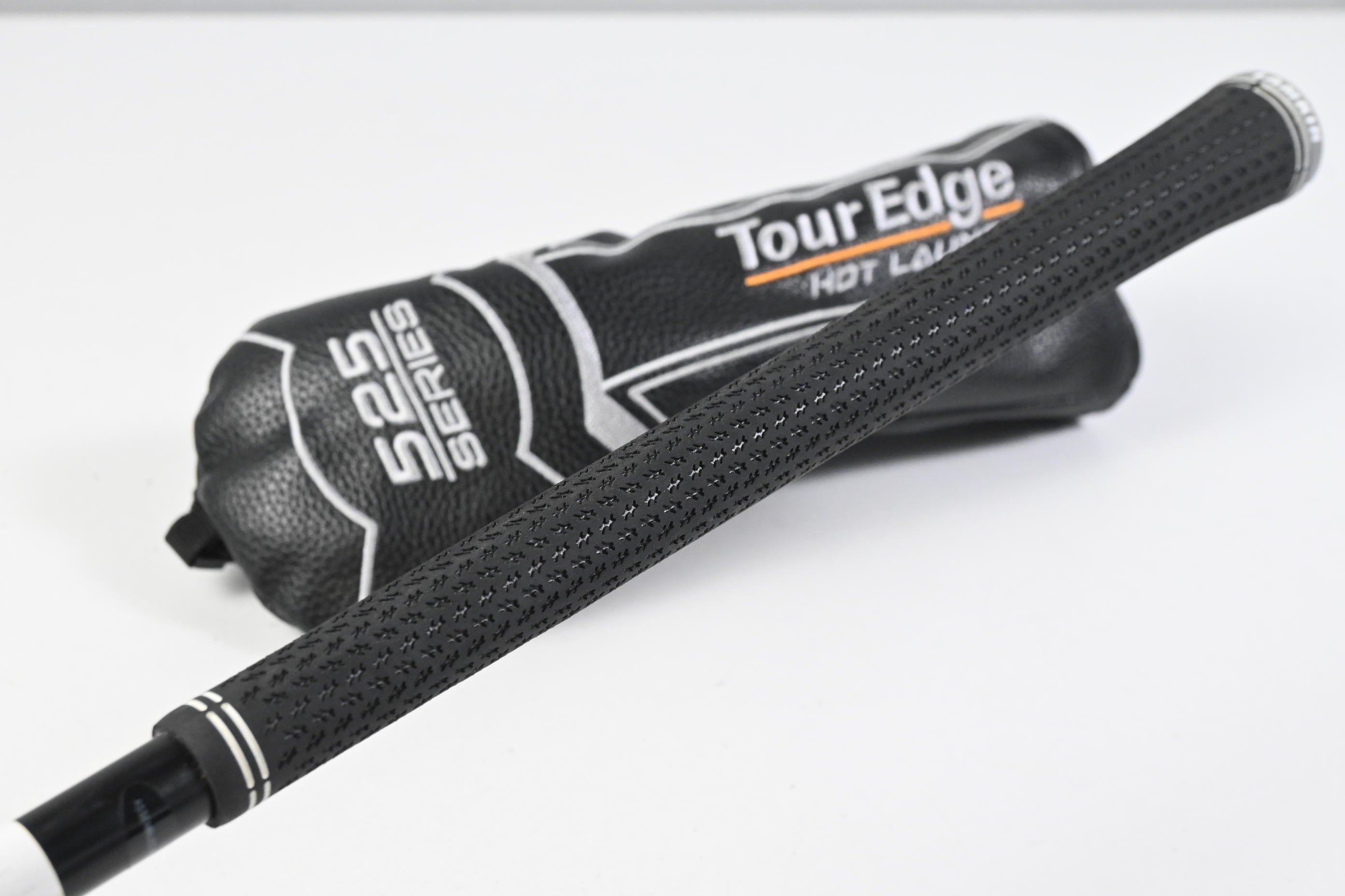 Tour Edge E525 #4 Hybrid / 22 Degree / Regular Flex UST Mamiya Helium 55