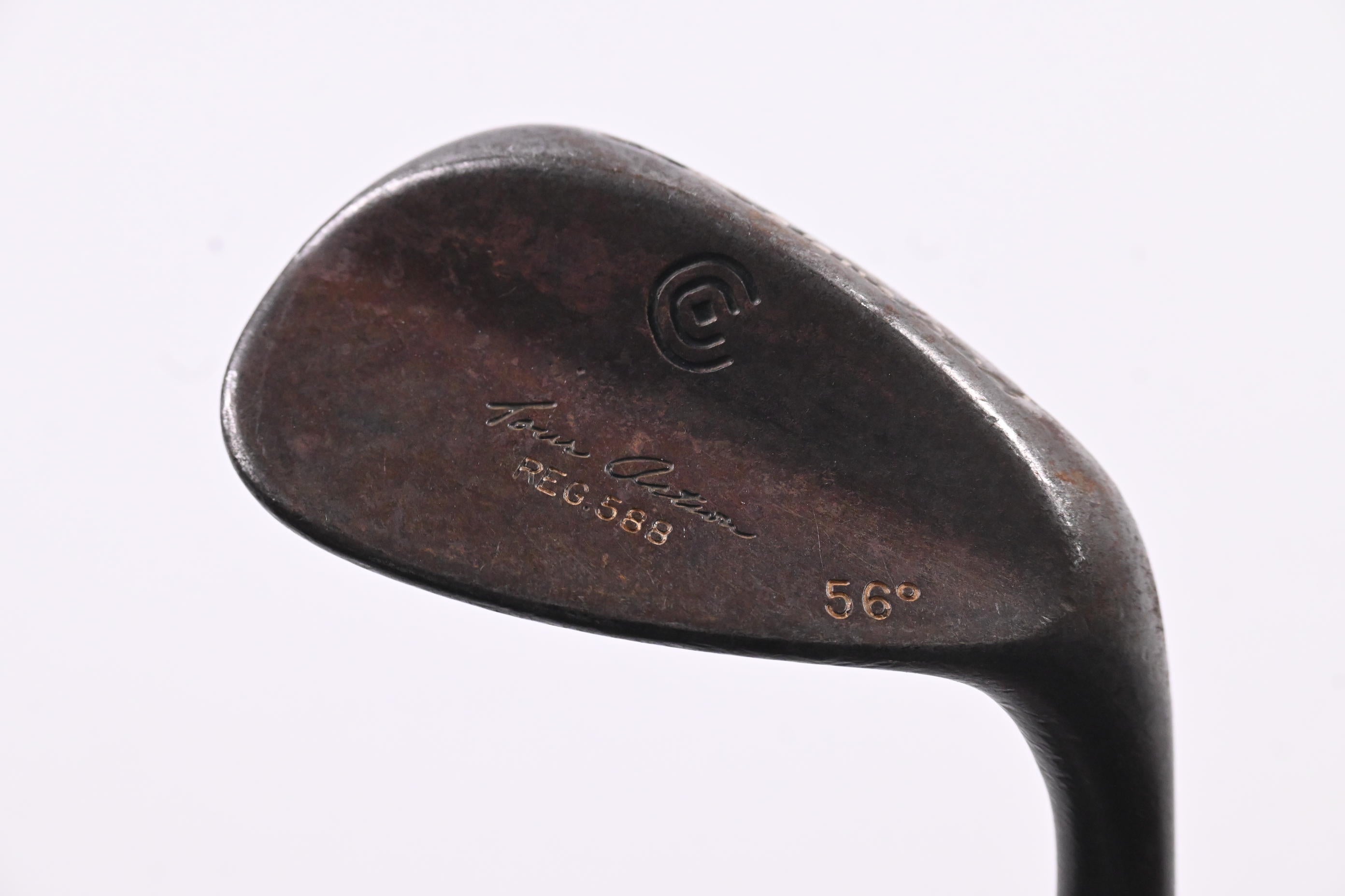 Cleveland 588 Tour Action Sand Wedge / 56 Degree / Wedge Flex Dynamic Gold Shaft