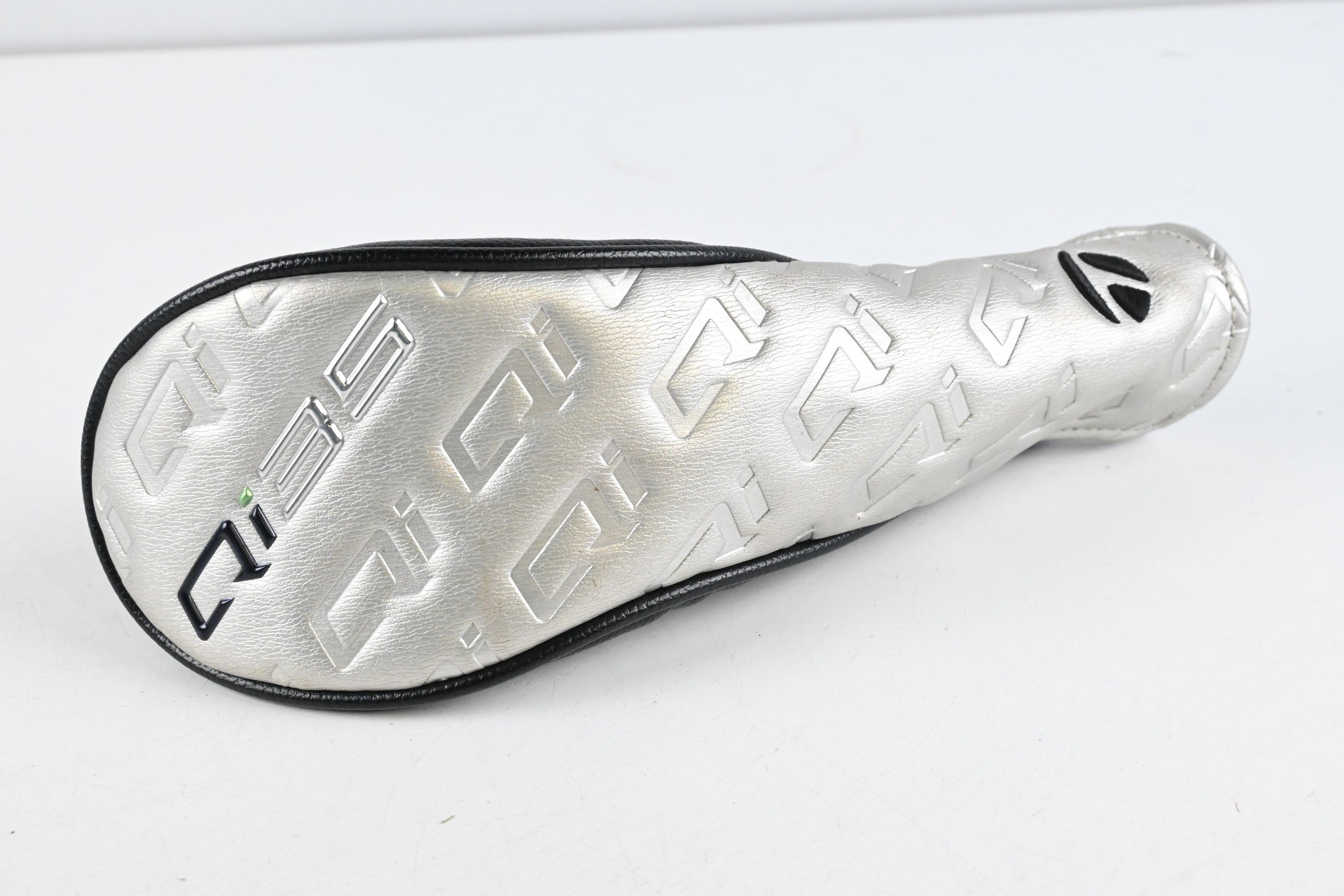 Taylormade Qi35 #3 Hybrid / 19 Degree / Stiff Flex Fujikura Ventus Blue 7 Shaft