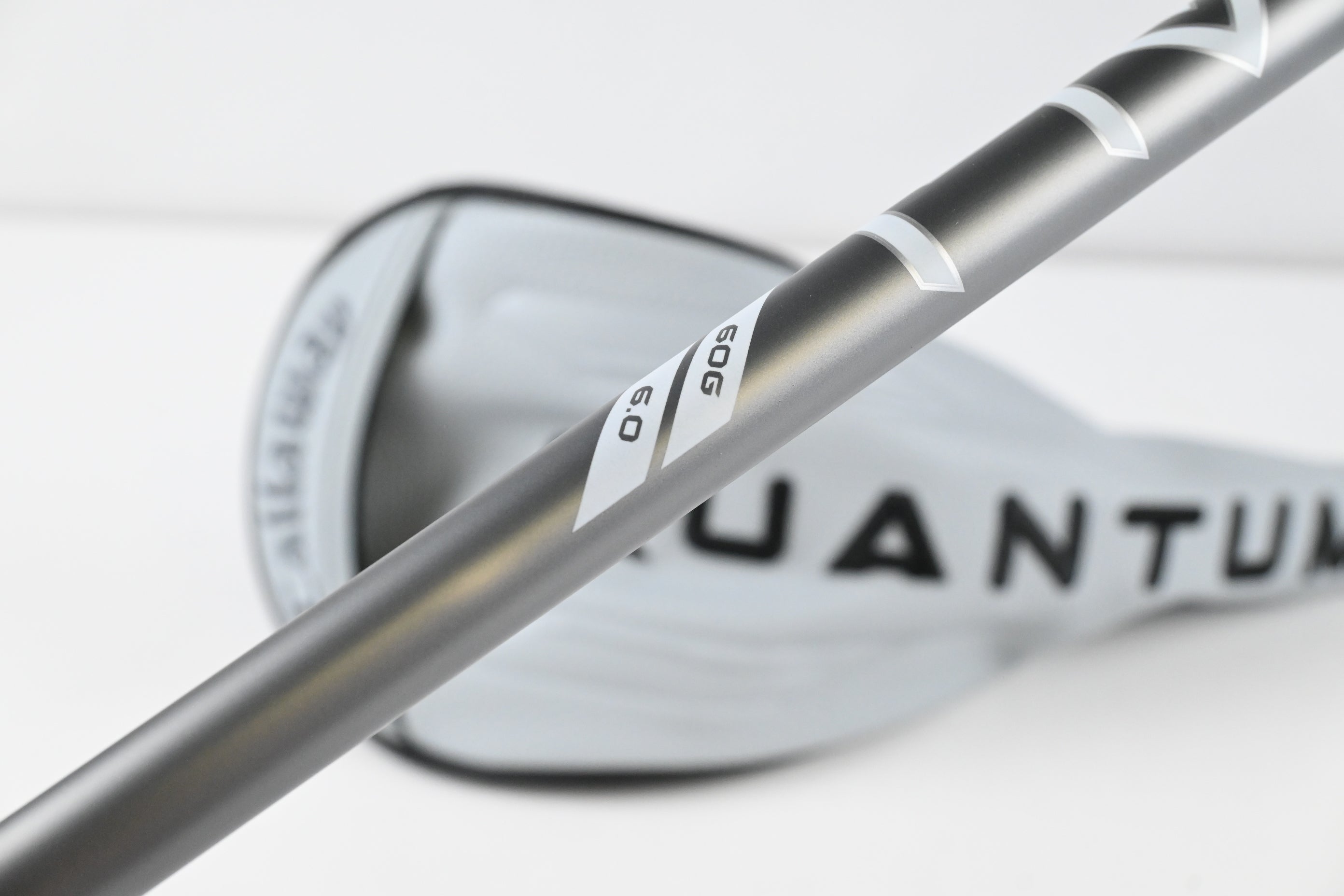 Callaway Quantum Max Driver / 9 Degree / Stiff Flex Denali Frost Silver 60 Shaft