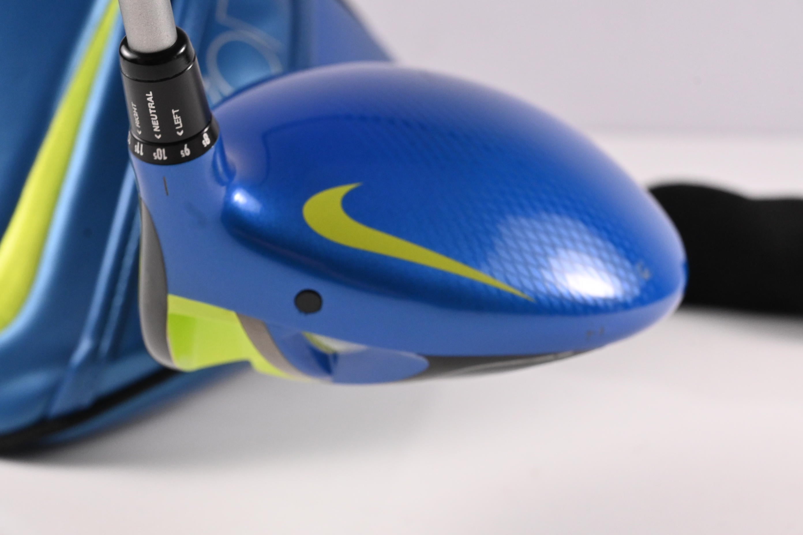 Nike Vapor Fly Pro Driver / 10.5 Degree / Stiff Flex Diamana D+ White 60 Shaft