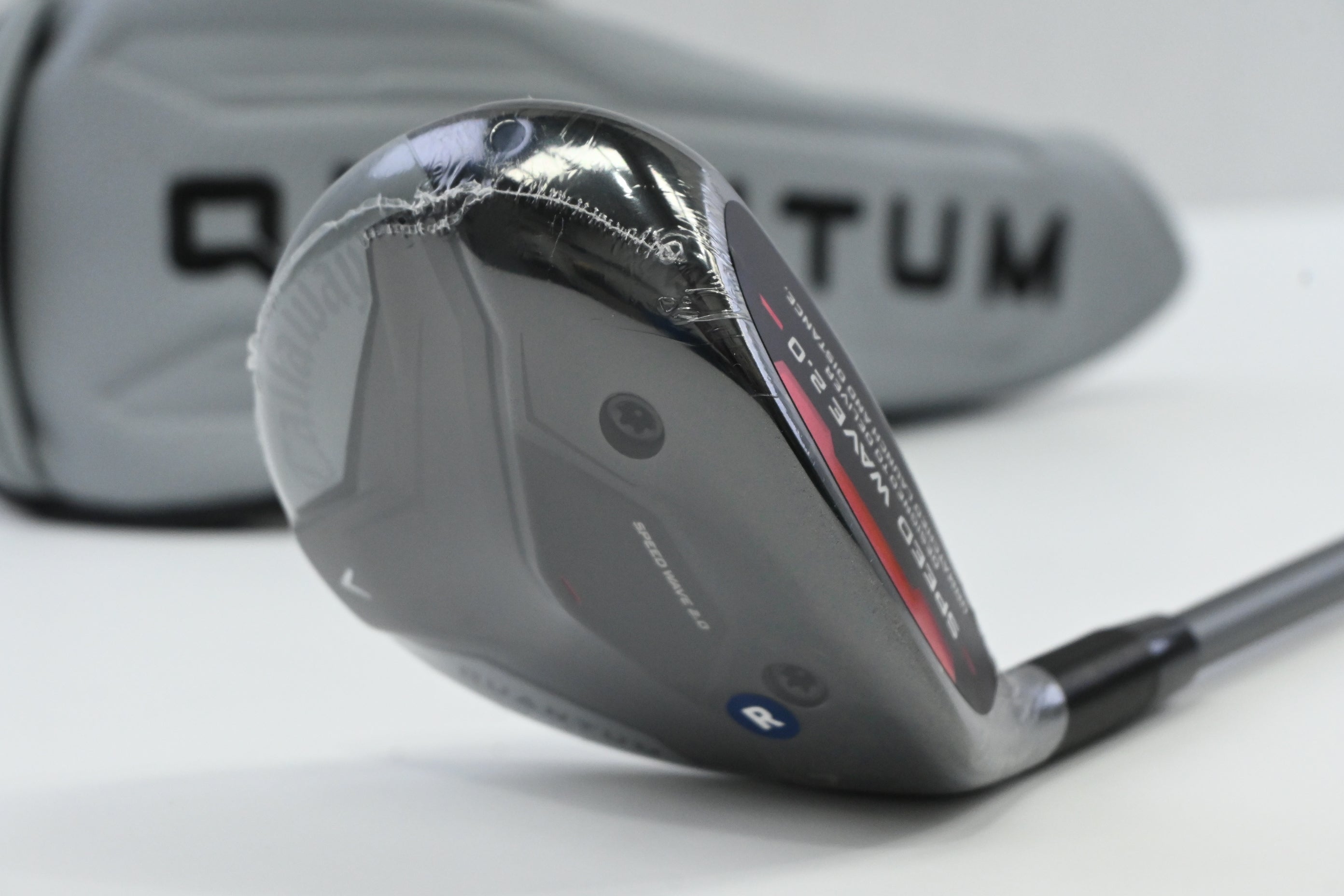 Callaway Quantum Max #7 Wood / 21 Degree / Regular Flex Denali Frost Silver 60