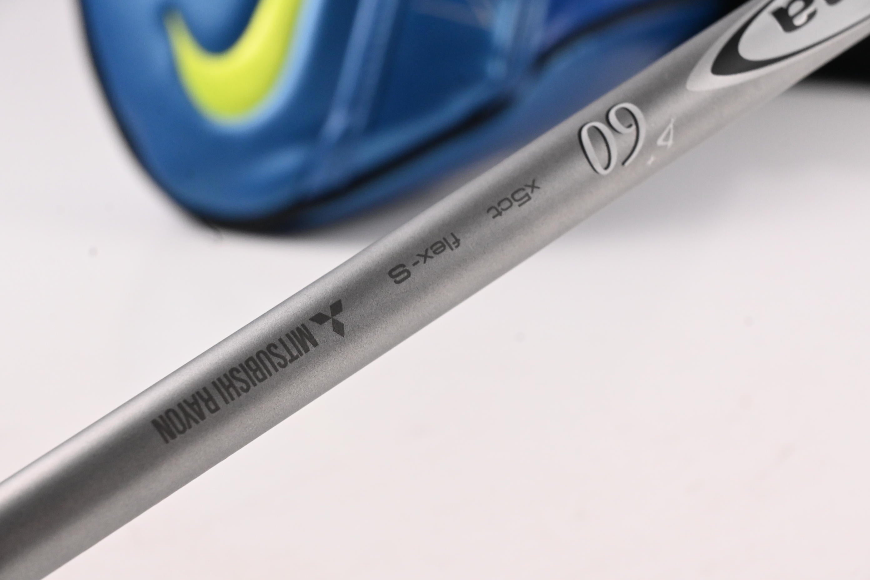 Nike Vapor Fly Pro Driver / 10.5 Degree / Stiff Flex Diamana D+ White 60 Shaft