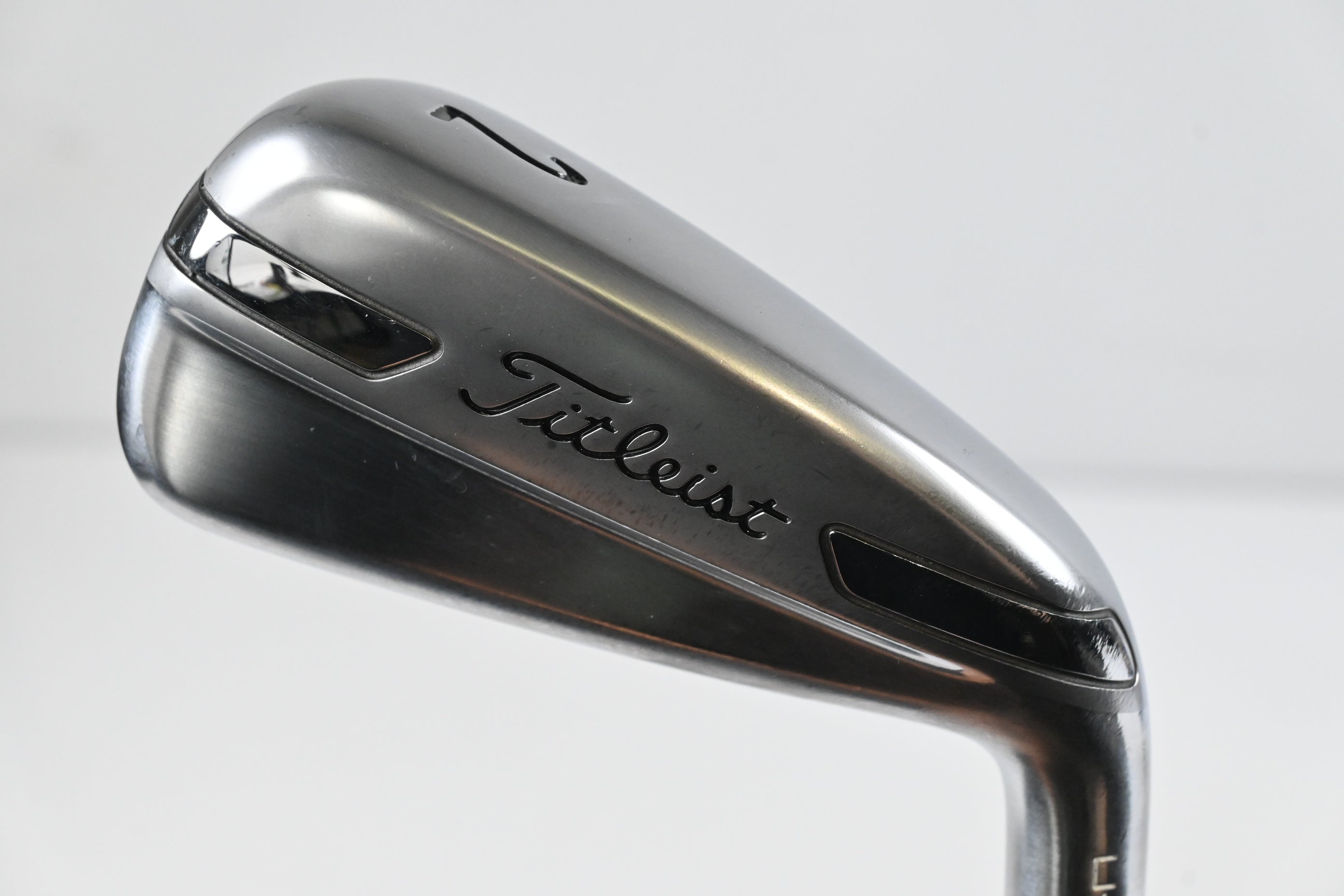Titleist U510 #2 Iron / 18 Degree / Stiff Flex Kuro Kage 70 Black Series Shaft