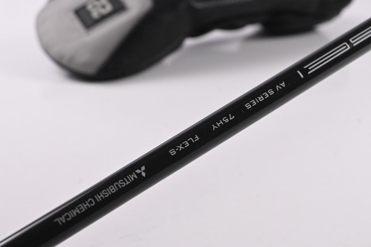 PXG 0317 X Gen4 #4 Hybrid / 22 Degree / Stiff Flex Tensei AV Blue 75 Shaft