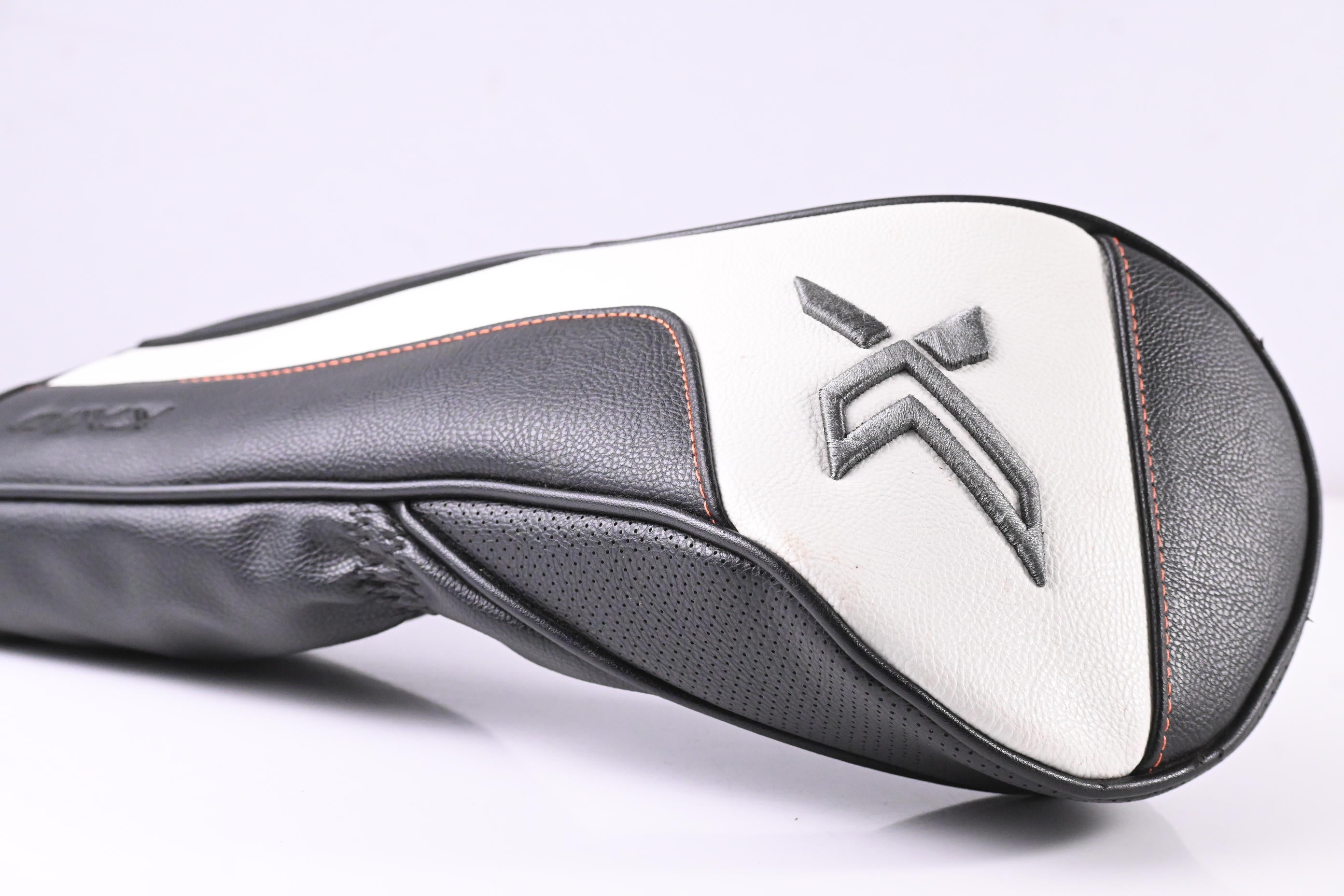 XXIO X Black Driver / 9.5 Degree / Regular Flex Miyazaki AX-1 44 Shaft