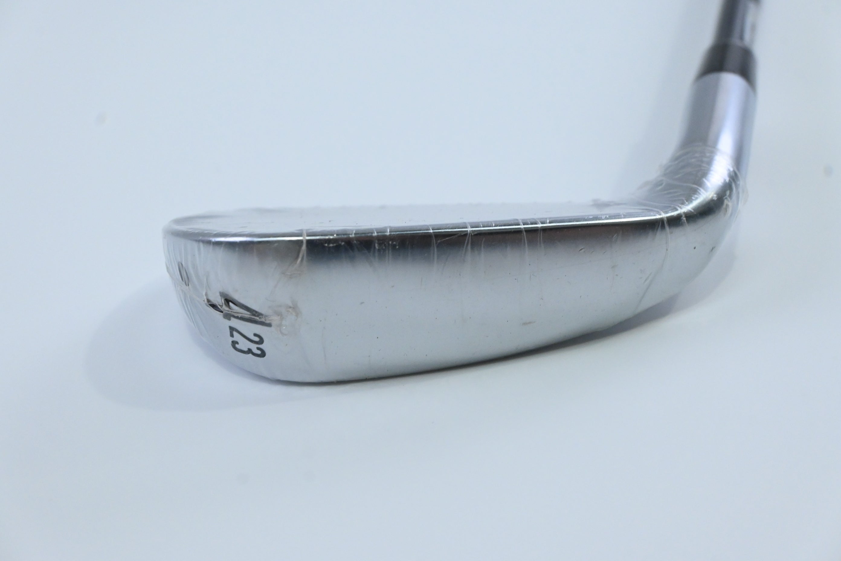 Srixon ZXiU Utility #4 Iron / 23 Degree / Regular Flex UST Recoil Dart 90