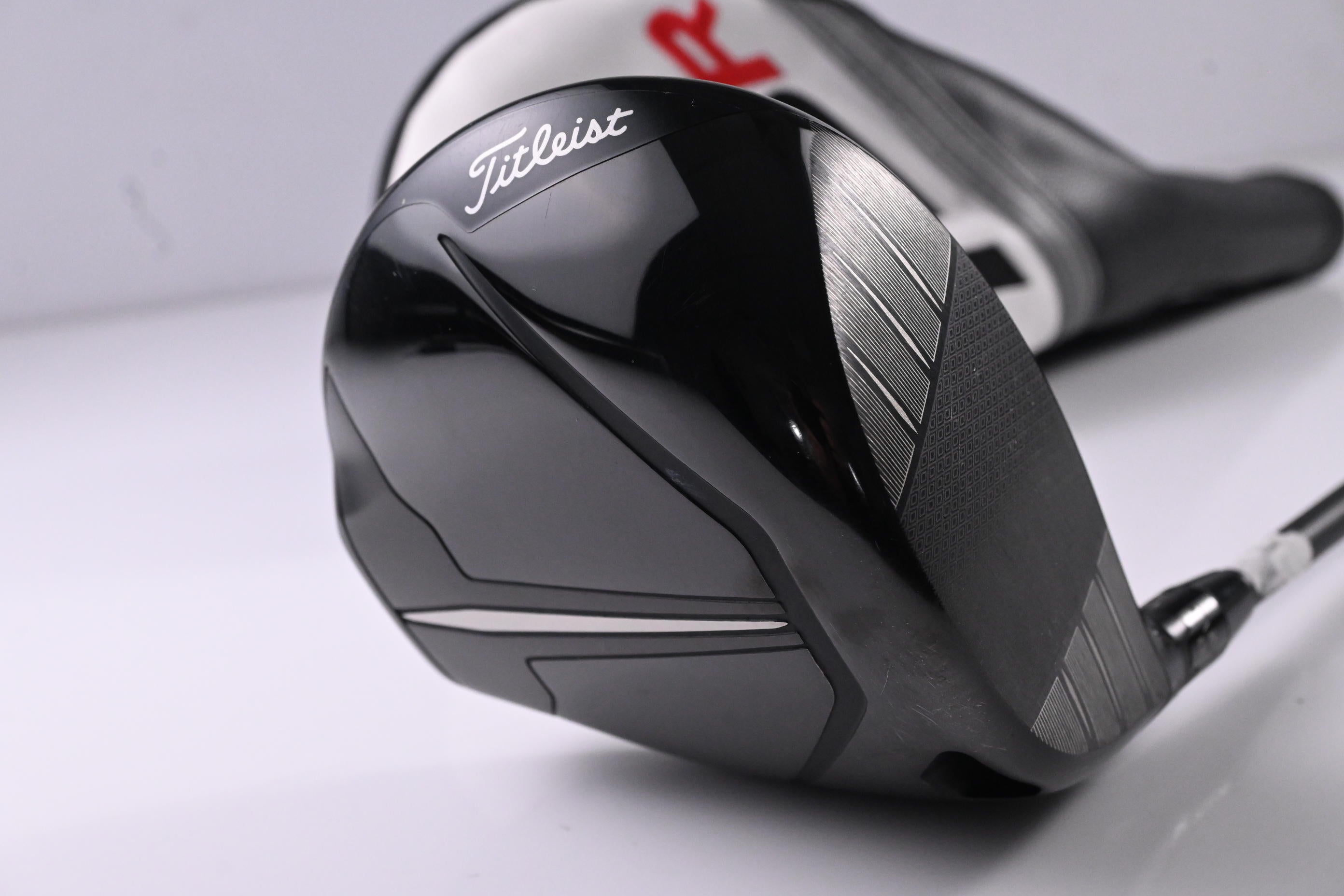 Titleist TSR2 Driver / 8 Degree / Stiff Flex HZRDUS Gen5 Black 60 Shaft