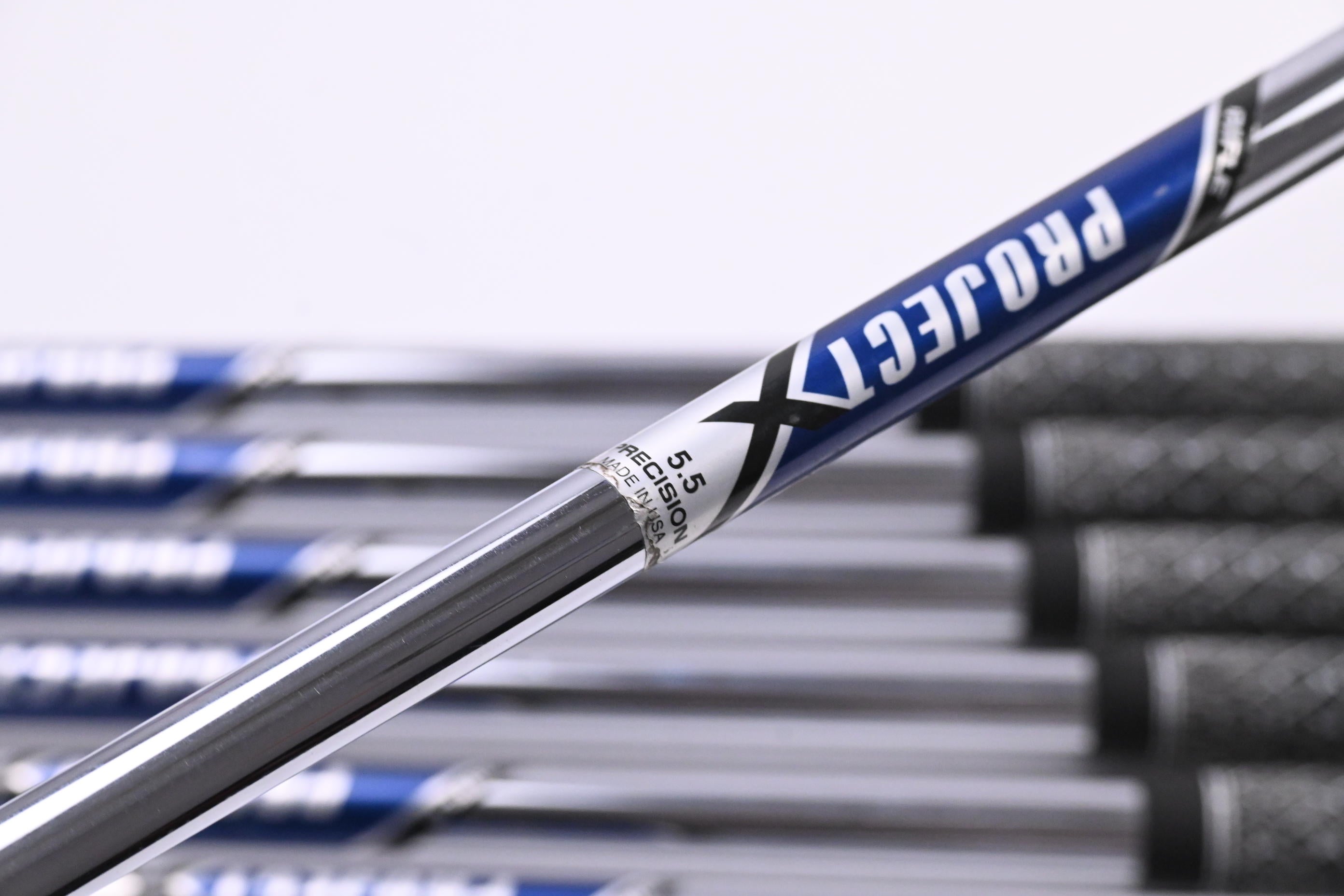 Callaway Apex Pro 16 Irons / 4-PW+AW / Regular Plus Flex Project X Steel Shafts