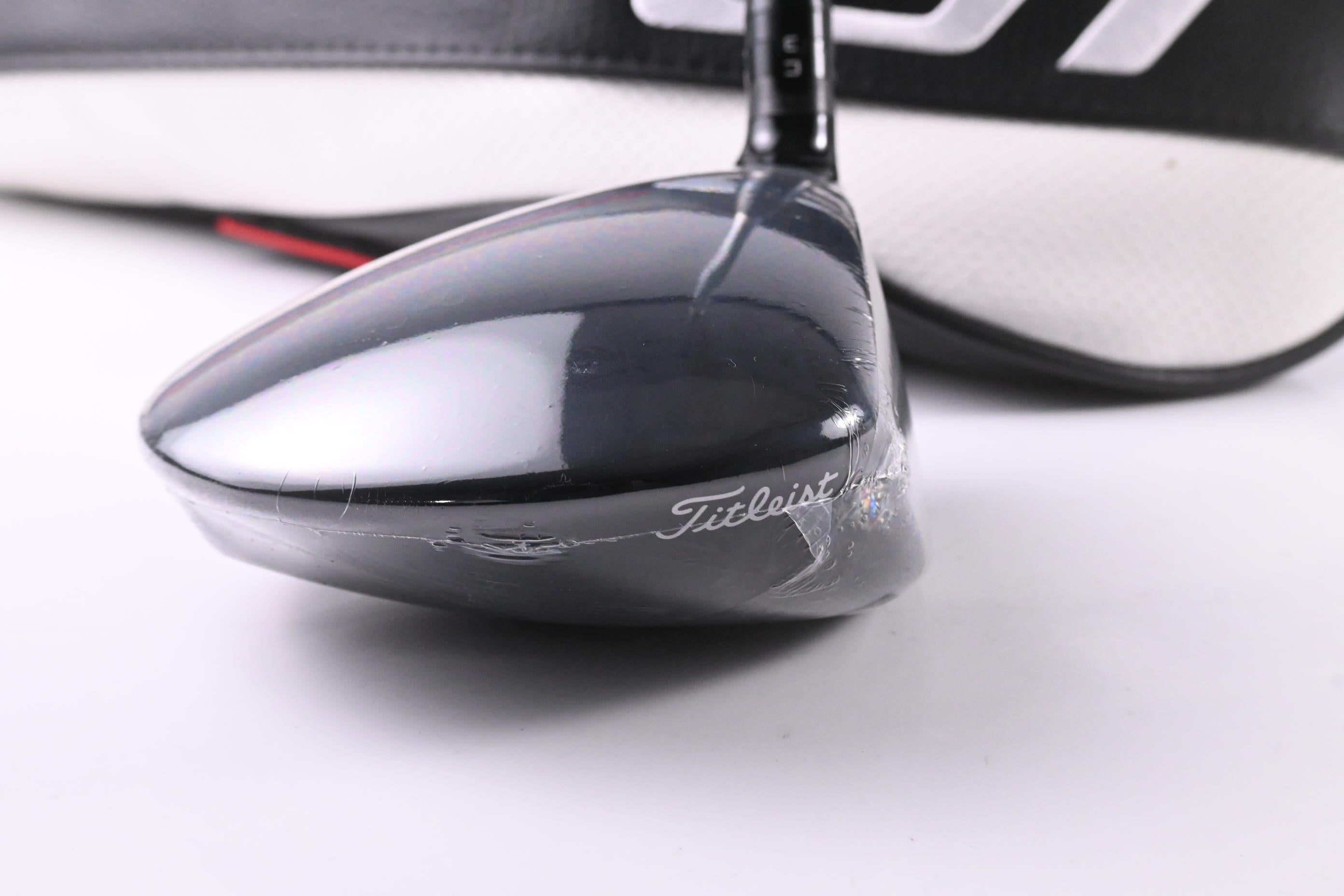 Titleist GT1 Driver / 10 Degree / Regular Flex Airspeeder 40 Shaft