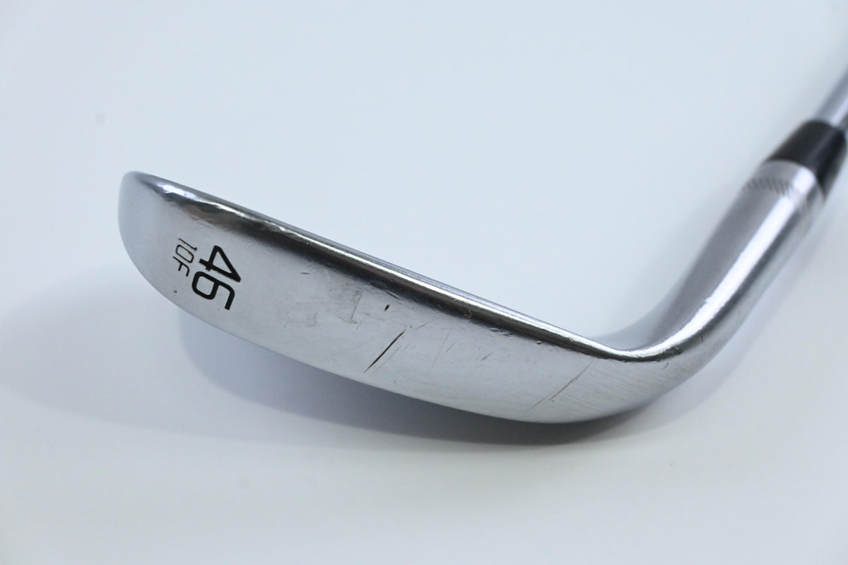 Titleist Vokey SM10 Pitching Wedge / 46 Degree / Wedge Flex Vokey SM10 Shaft