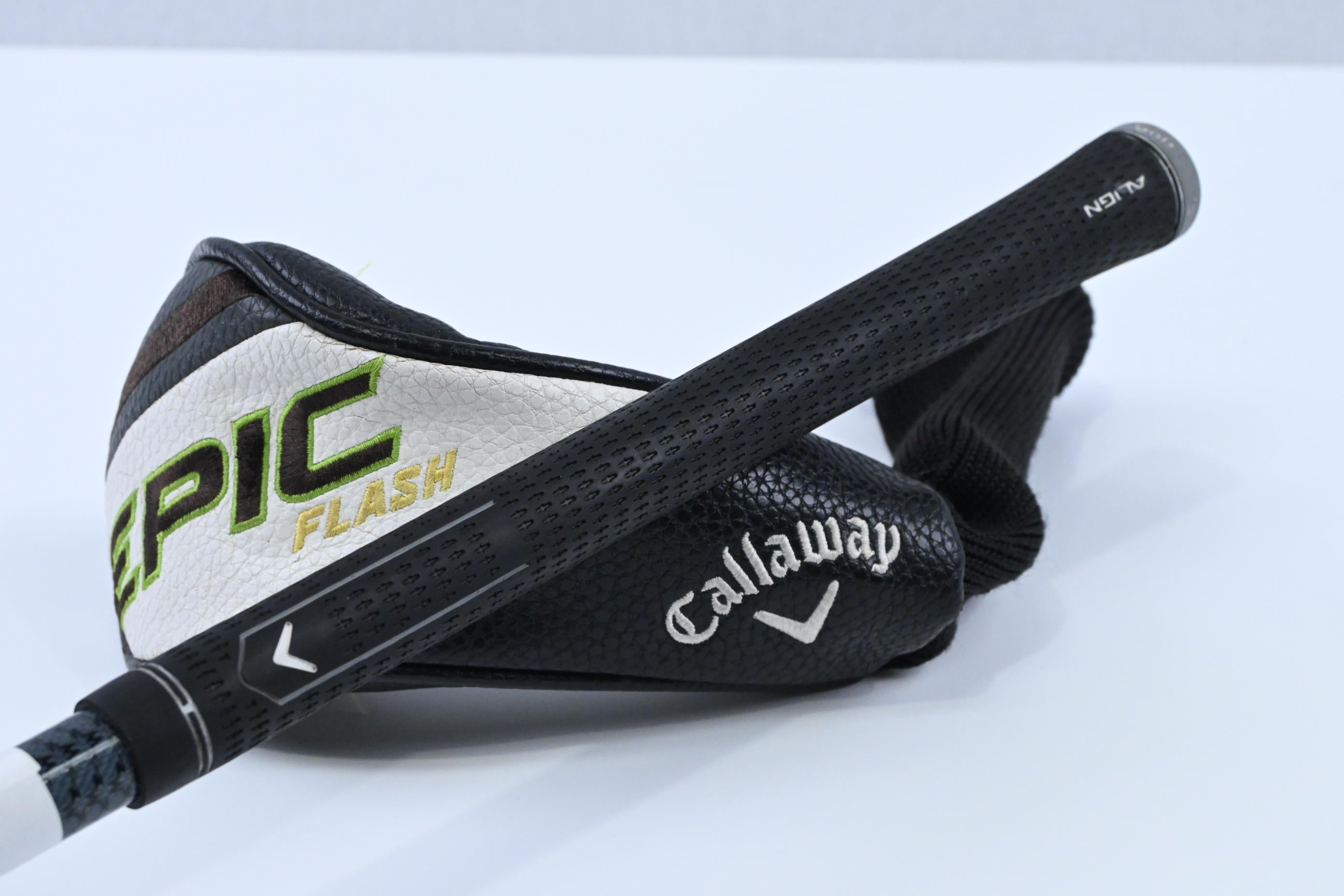 Callaway Epic Flash #3 Hybrid / 18 Degree / X-Flex Tensei AV White 75 Shaft