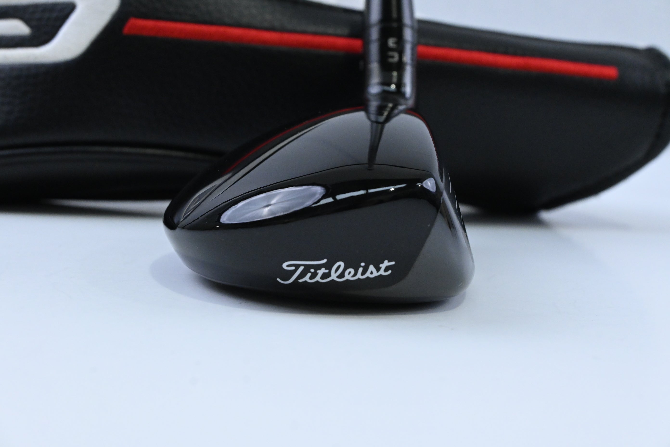 Titleist GT2 #4 Hybrid / 21 Degree / Regular Flex HZRDUS Smoke Black 80 Shaft