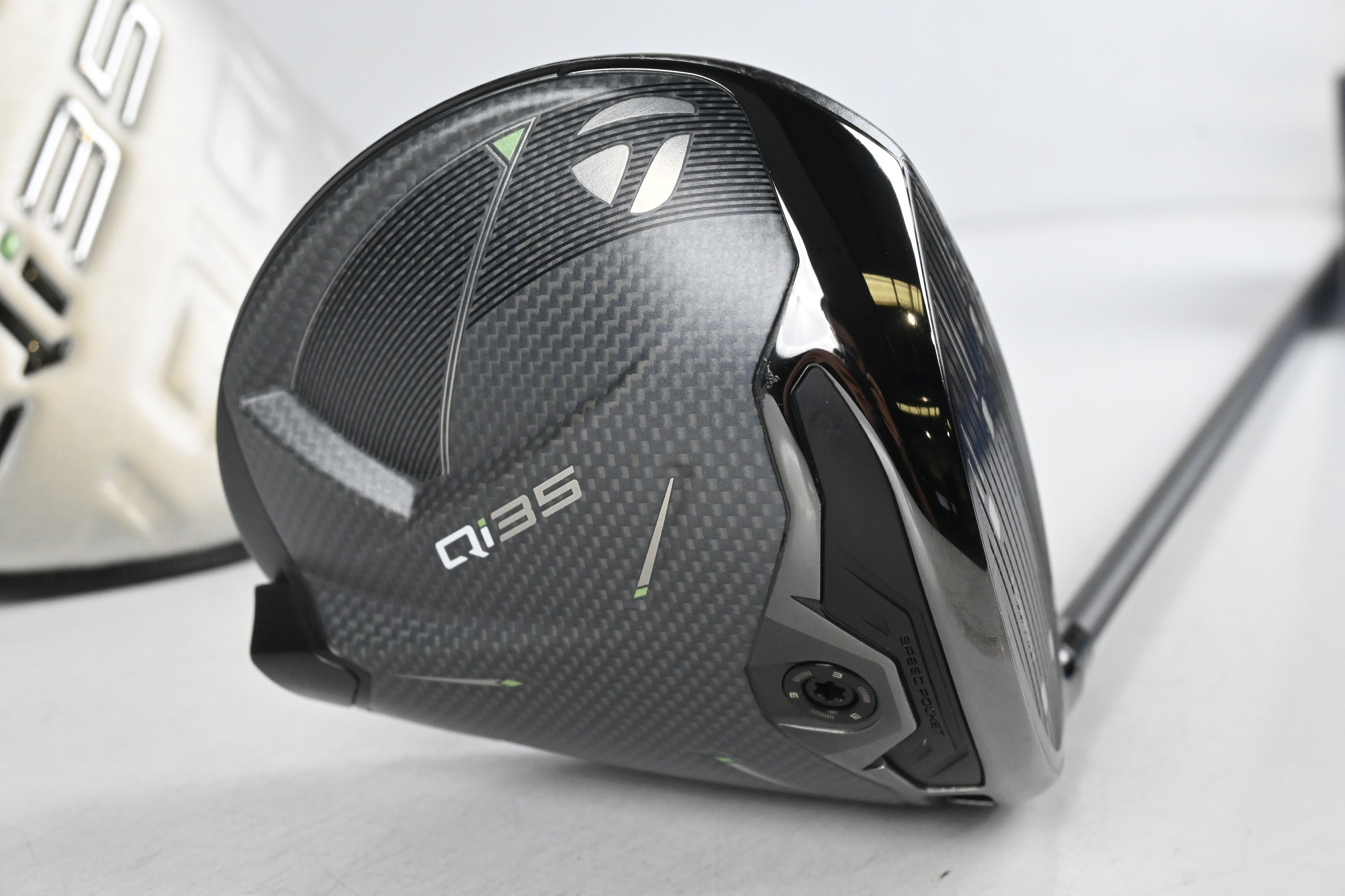 Taylormade Qi35 Driver / 9 Degree / Regular Flex Tensei AV Limited Blue 65 Shaft