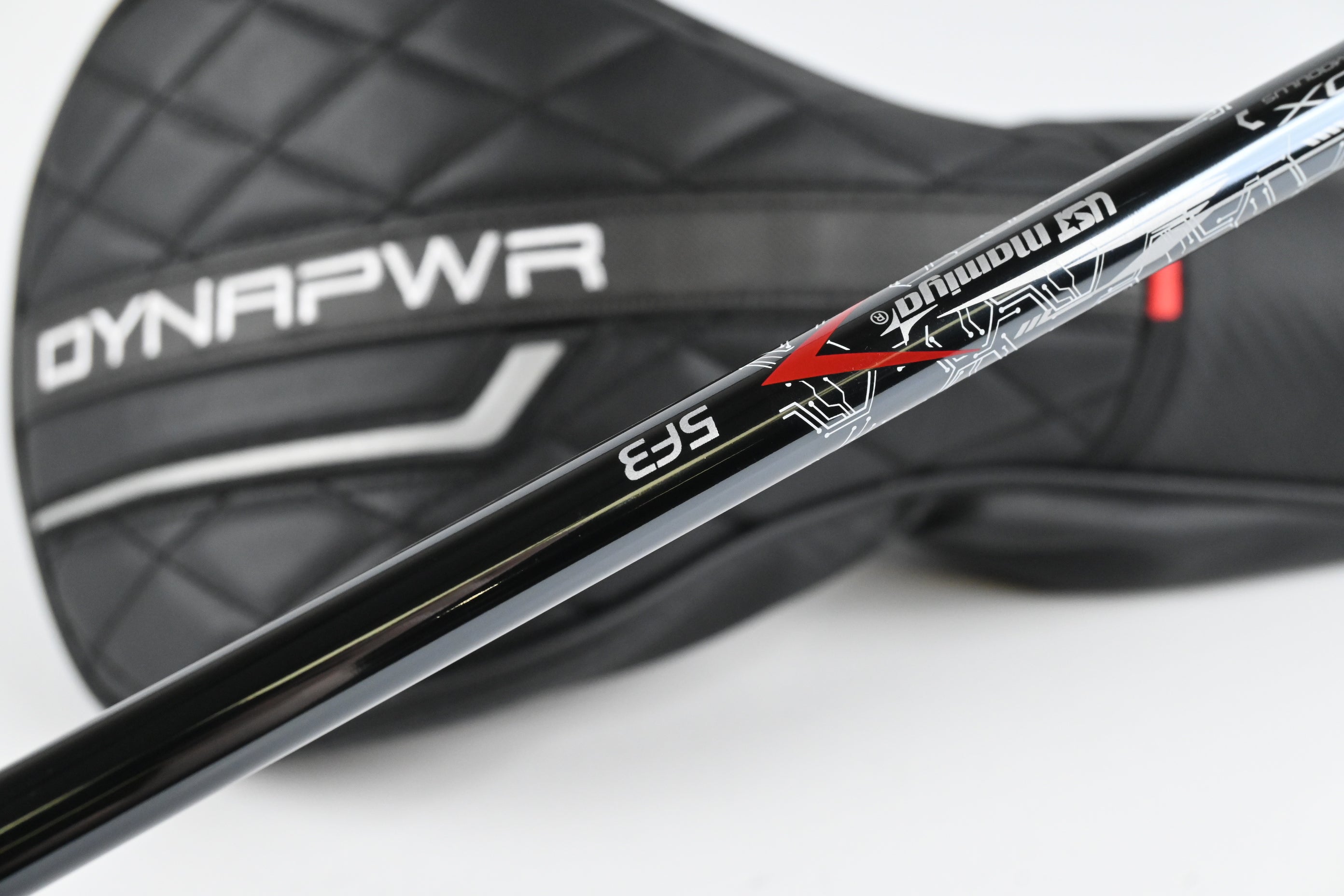 Wilson DYNAPWR 2025 Max Driver / 10.5 Degree / Regular Flex UST LIN-Q M40X 5