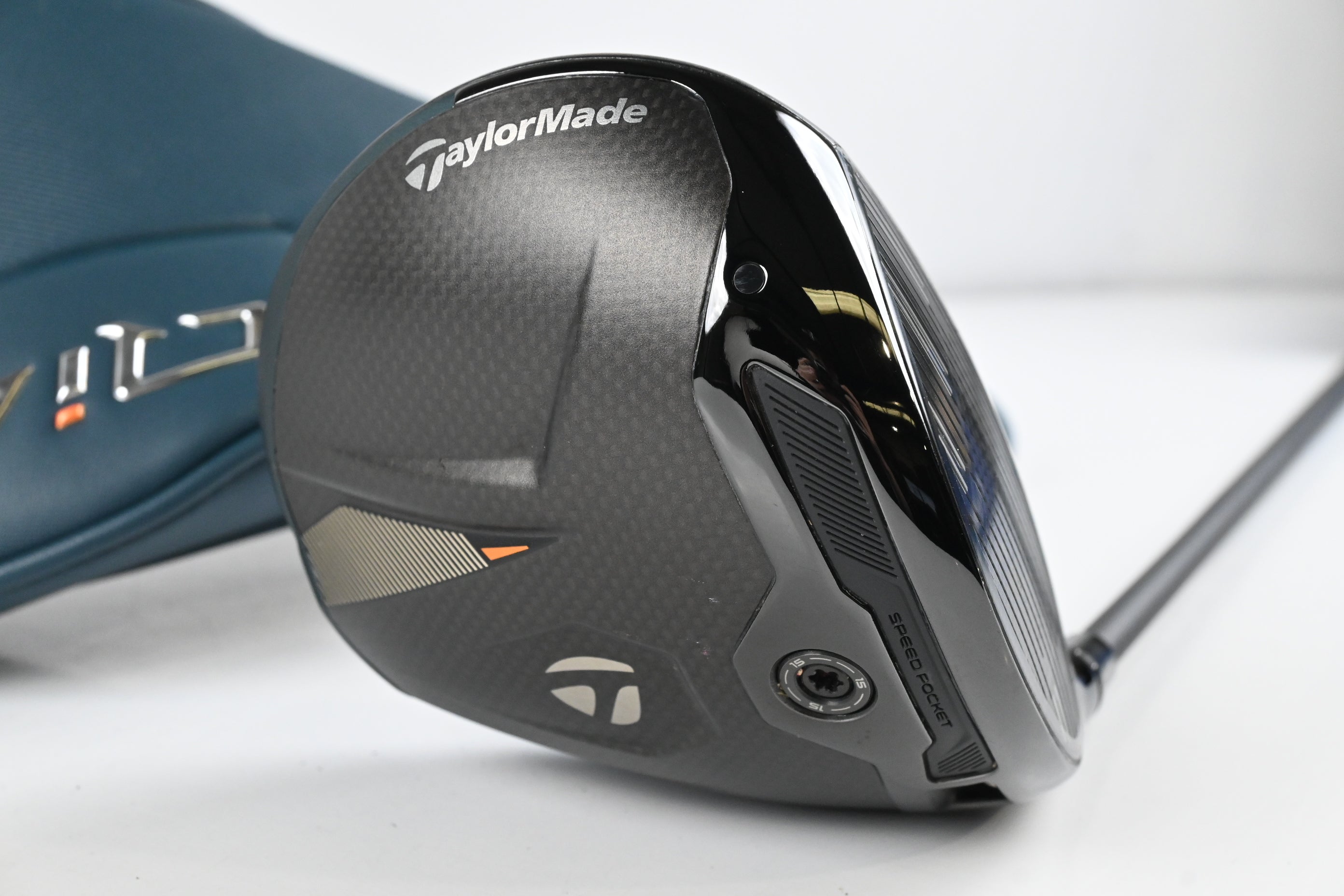 Taylormade Qi4D LS Driver / 10.5 Degree / Regular Flex Reax Blue 60 Shaft