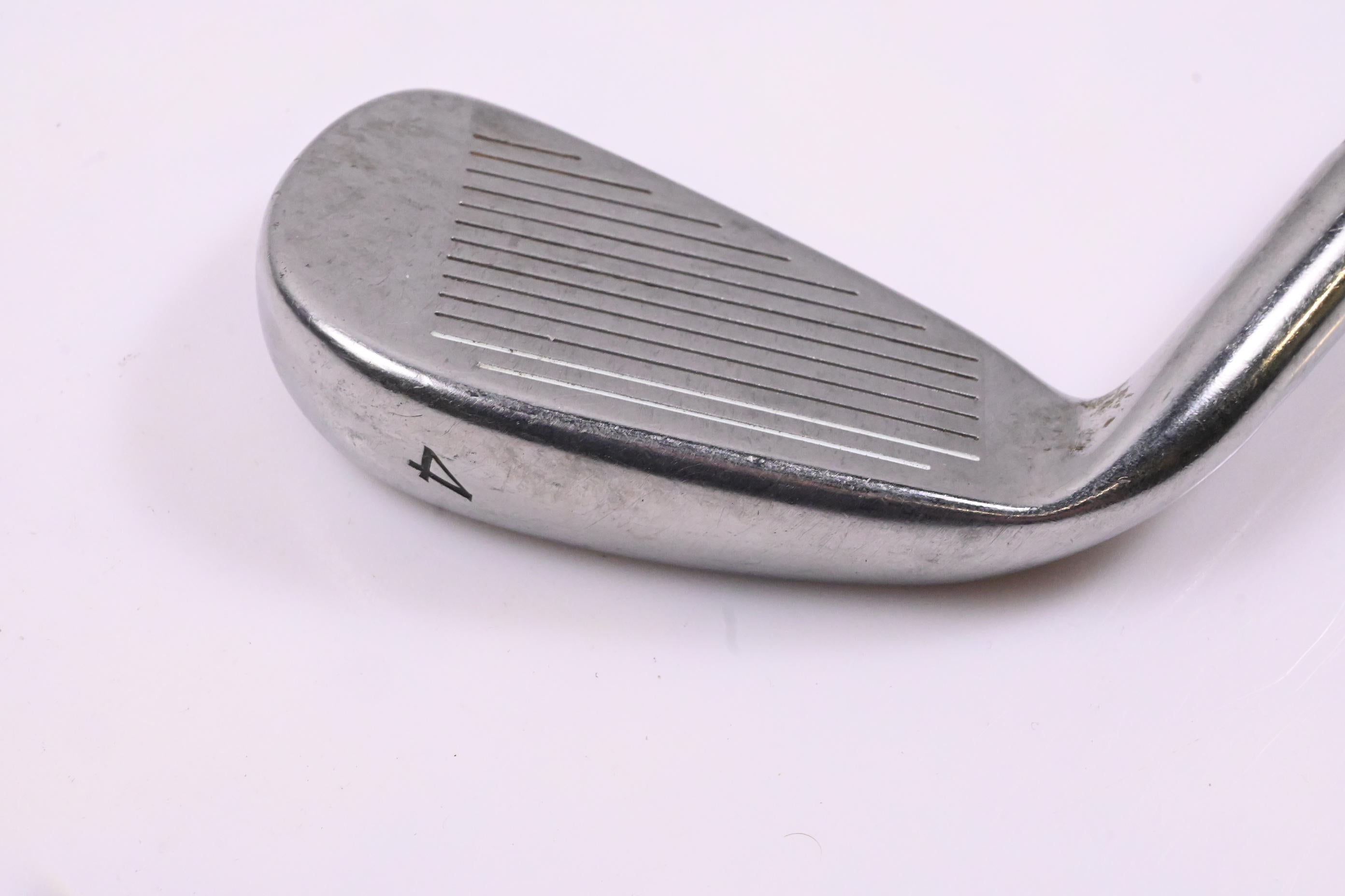 Taylormade R7 #4 Iron / 22 Degree / Regular Flex Tayloramde Steel Shaft