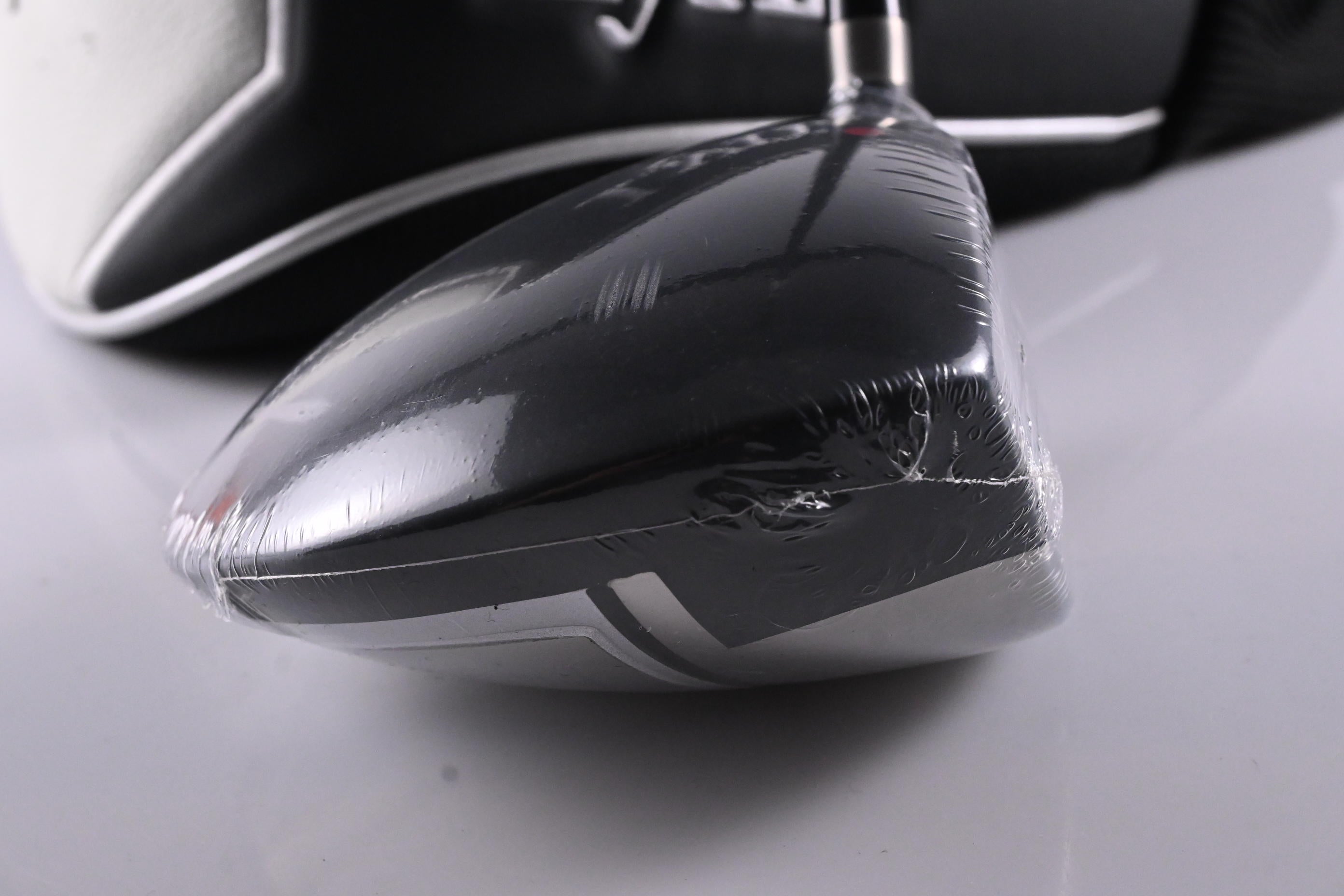 Lynx Titanium Driver / 10.5 Degree / Regular Flex Lynx Graphite Shaft