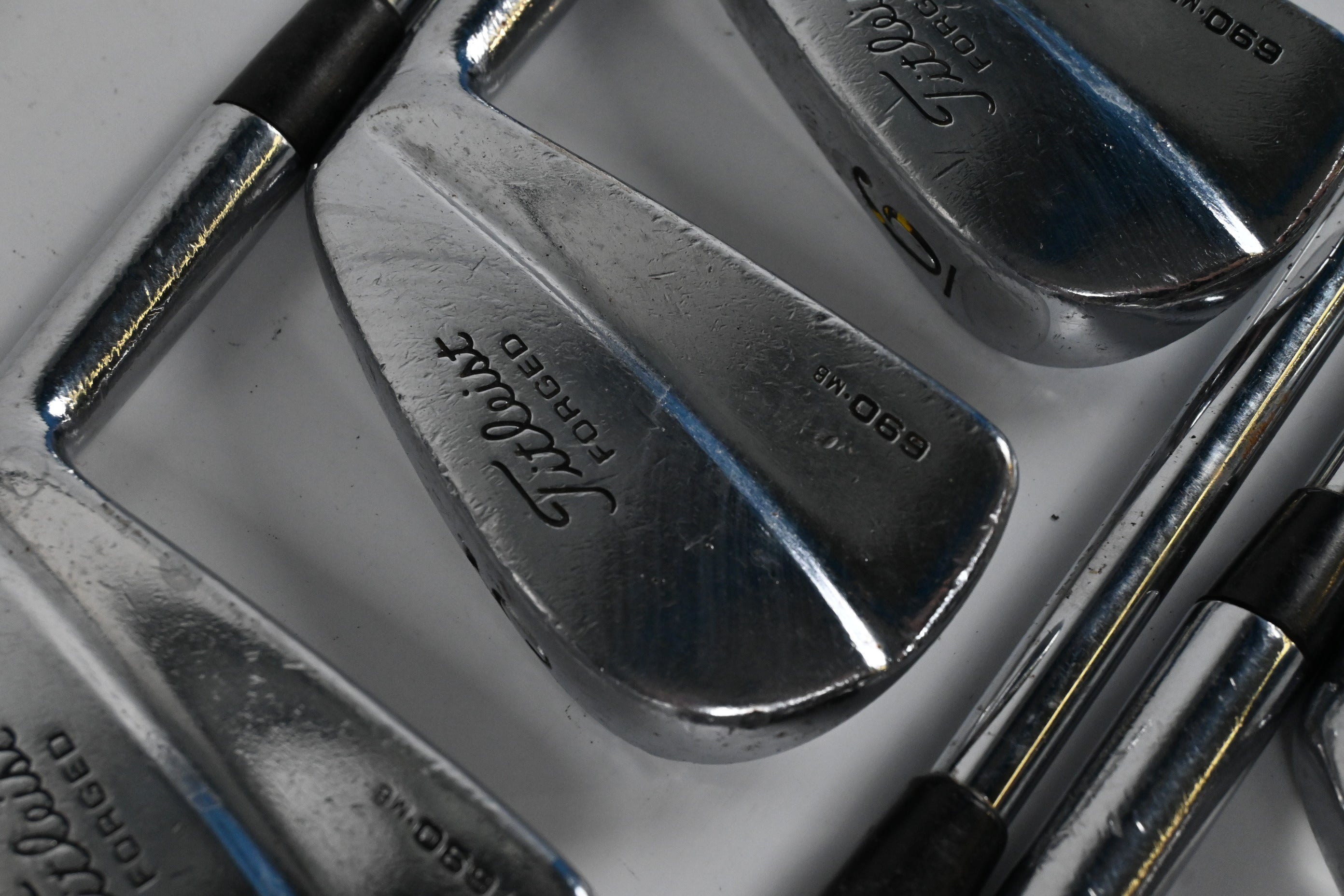 Titleist 690MB Irons / 4-PW / X-Flex Dynamic Gold X100U Steel Shafts