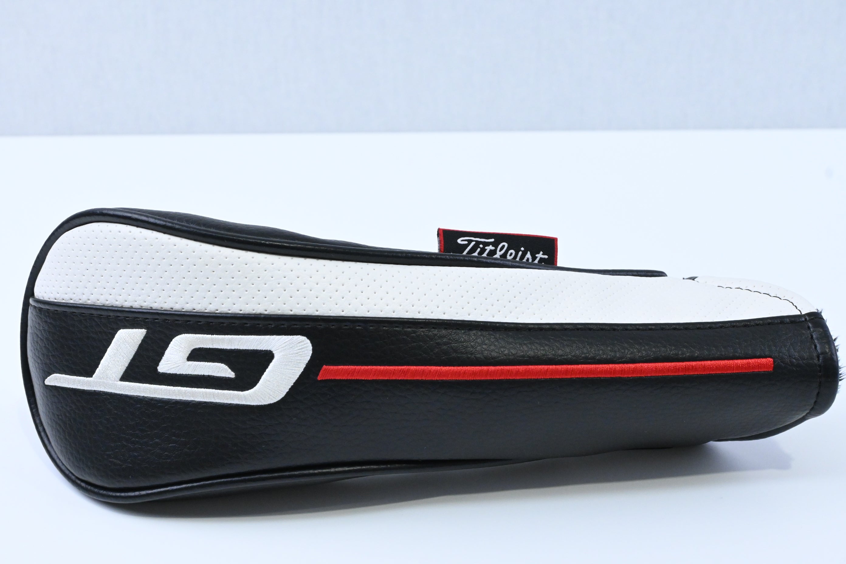Titleist GT2 #4 Hybrid / 21 Degree / Regular Flex HZRDUS Smoke Black 80 Shaft