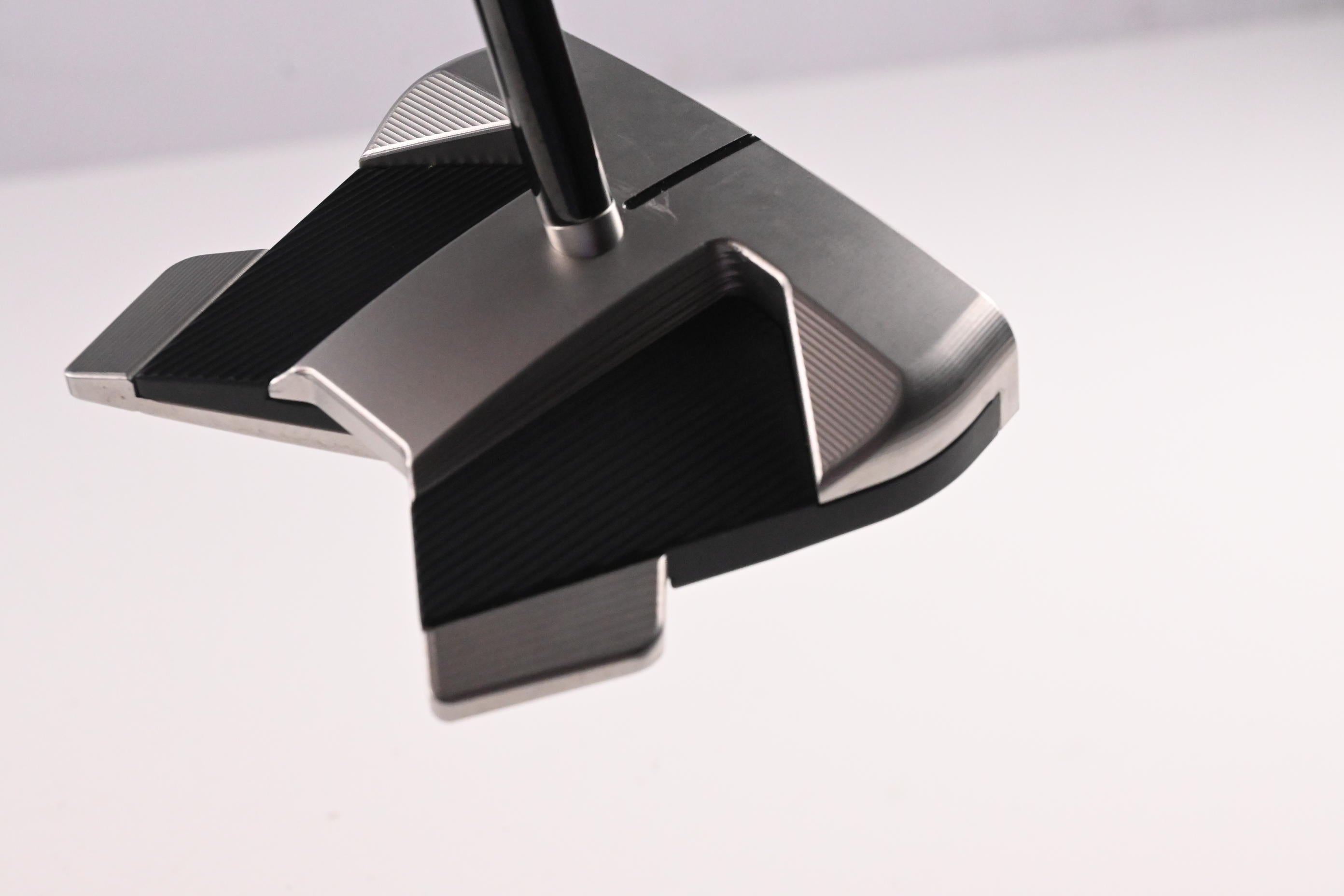 Scotty Cameron OC 11R Putter / 34 Inch