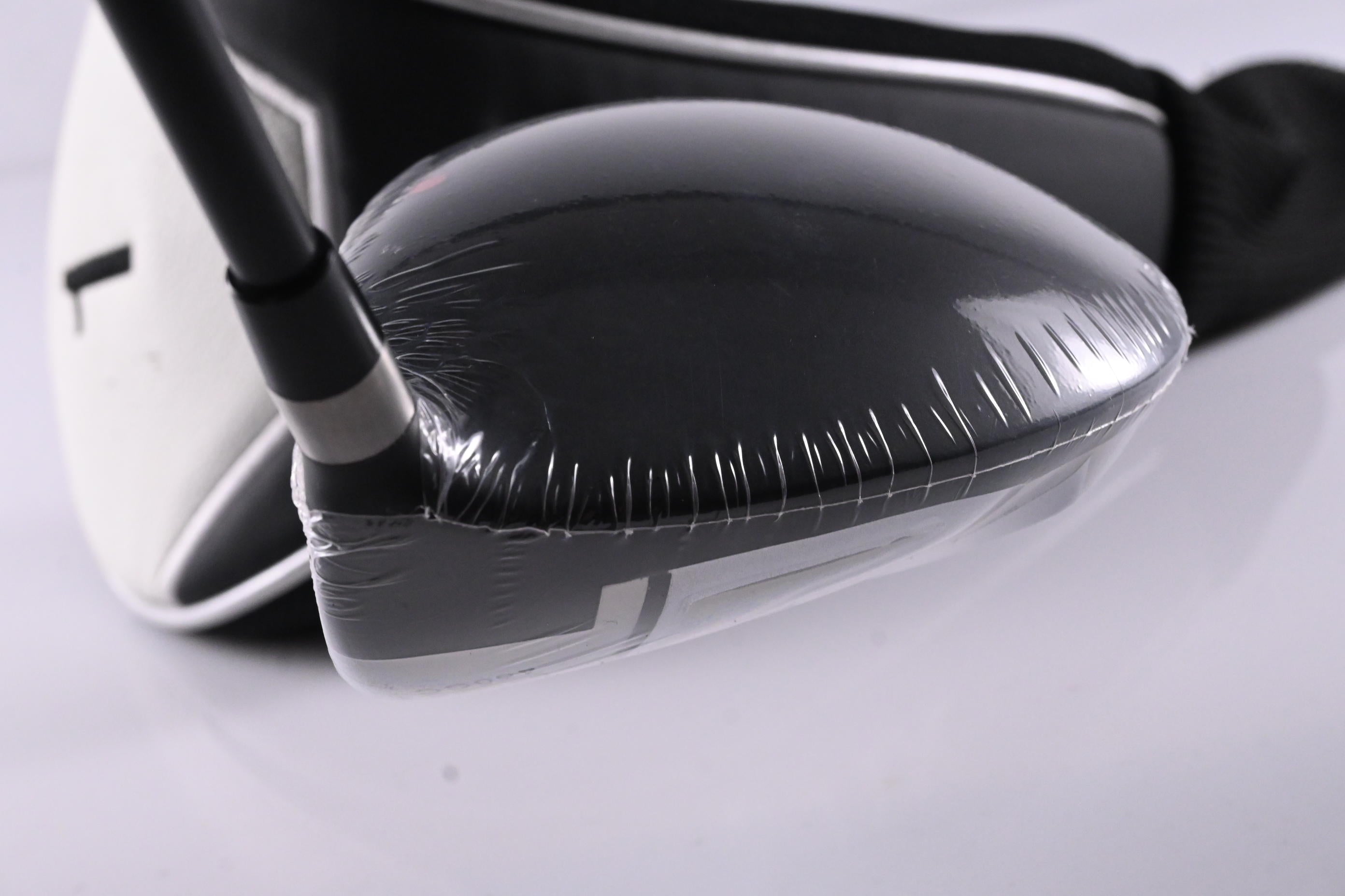 Lynx Titanium Driver / 10.5 Degree / Regular Flex Lynx Graphite Shaft