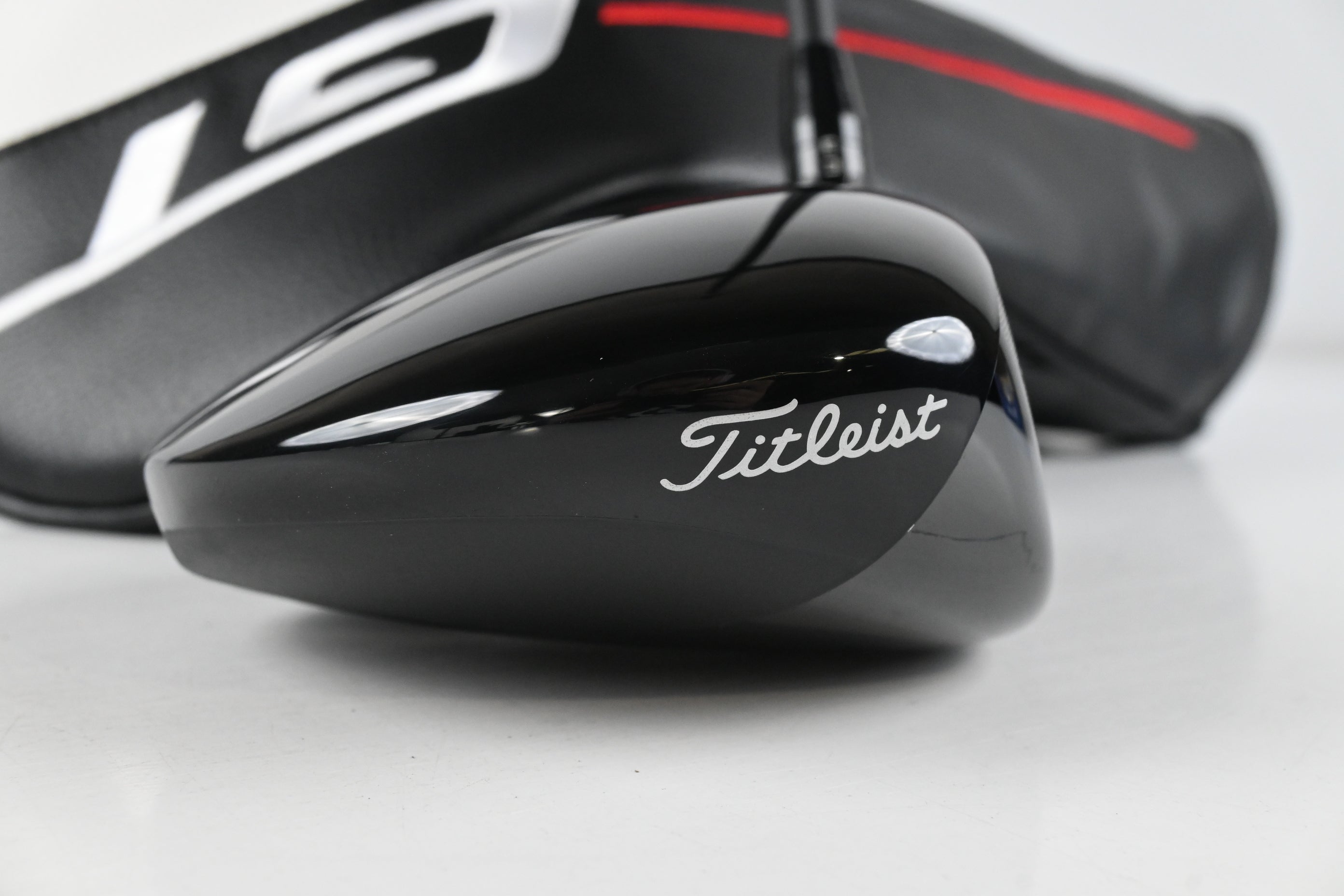 Titleist GT2 Driver / 10.5 Degree / Stiff Flex Tensei 1K Blue 55 Shaft